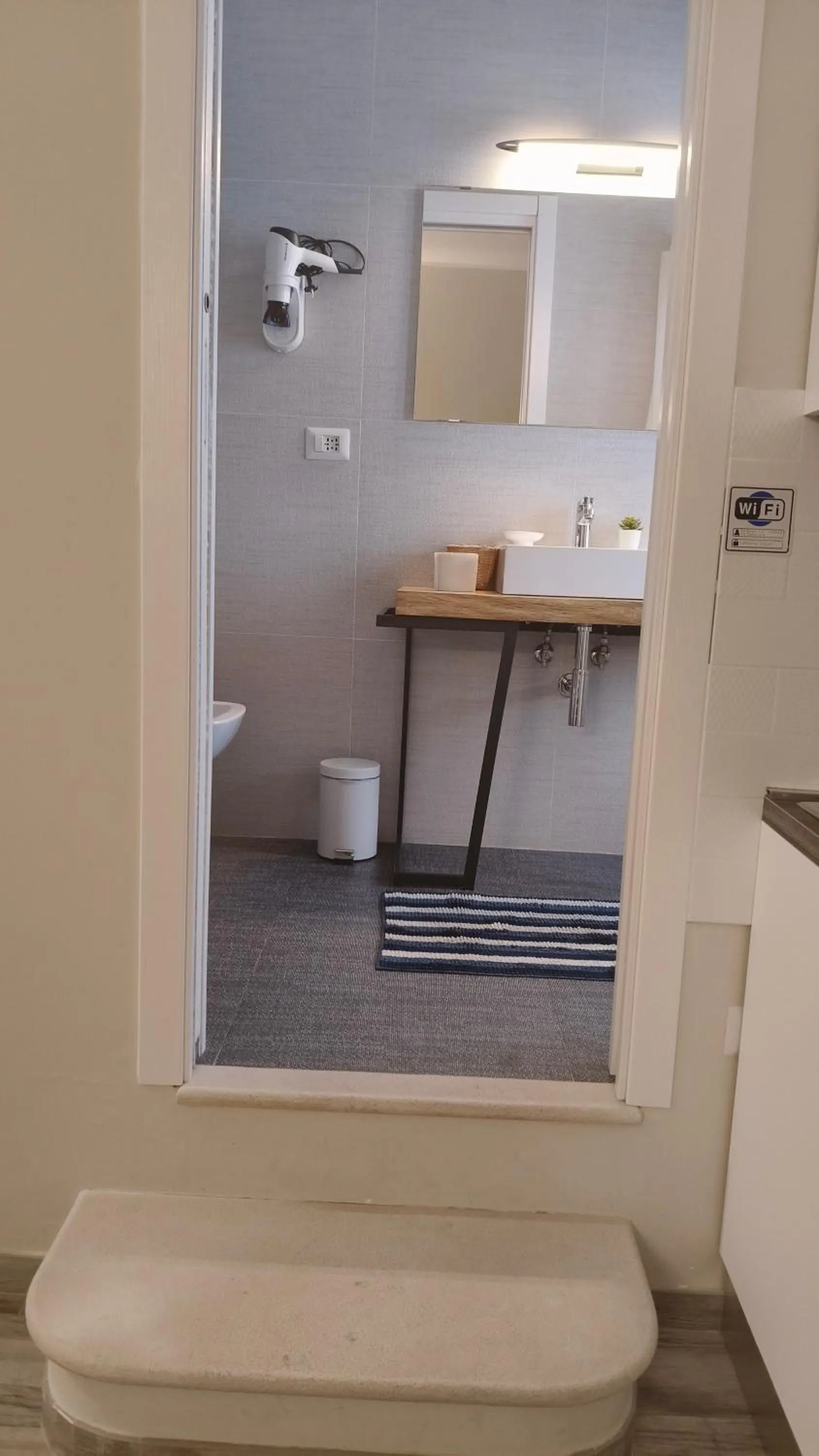 Toilet in TRANI LA GRAZIA b&b