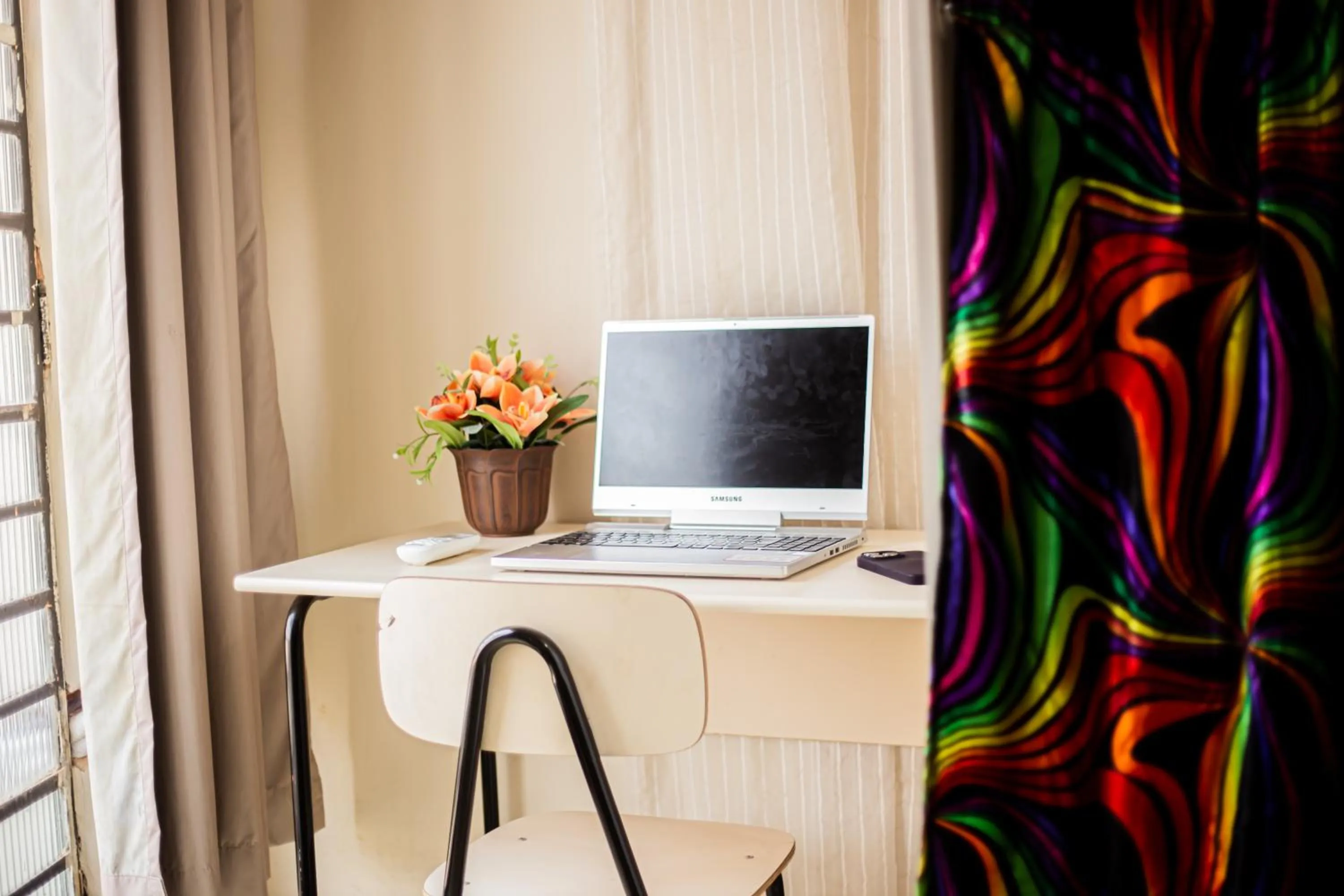 hair dresser in Hostel Liberdade