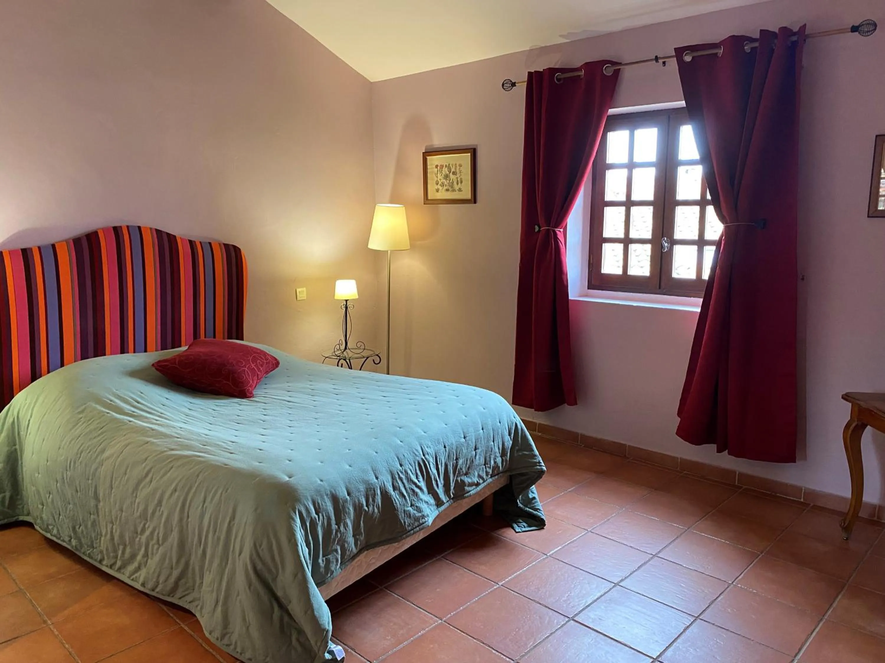 Bedroom, Bed in La Vieille Demeure