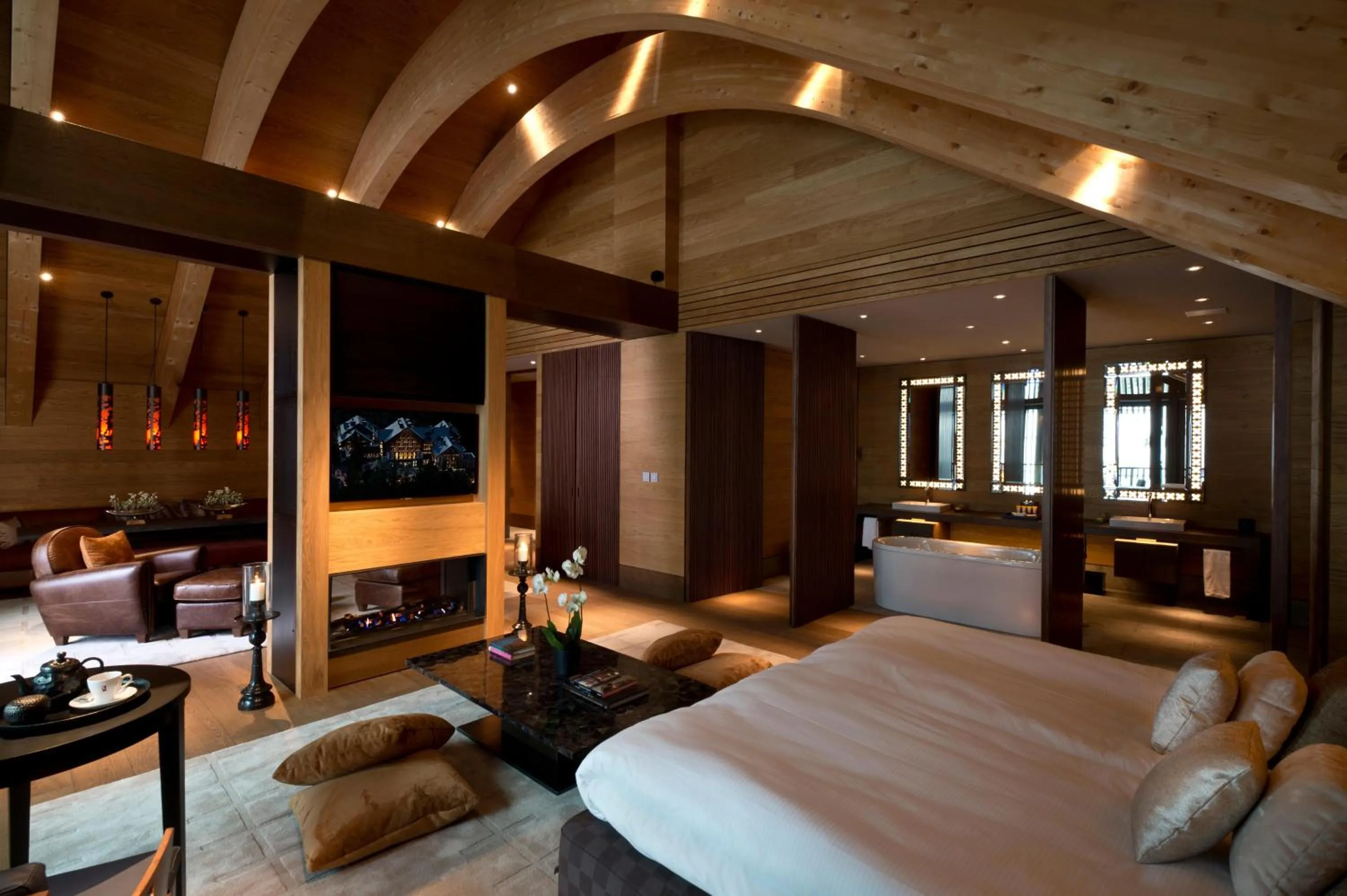 Photo of the whole room, Bed in The Chedi Andermatt