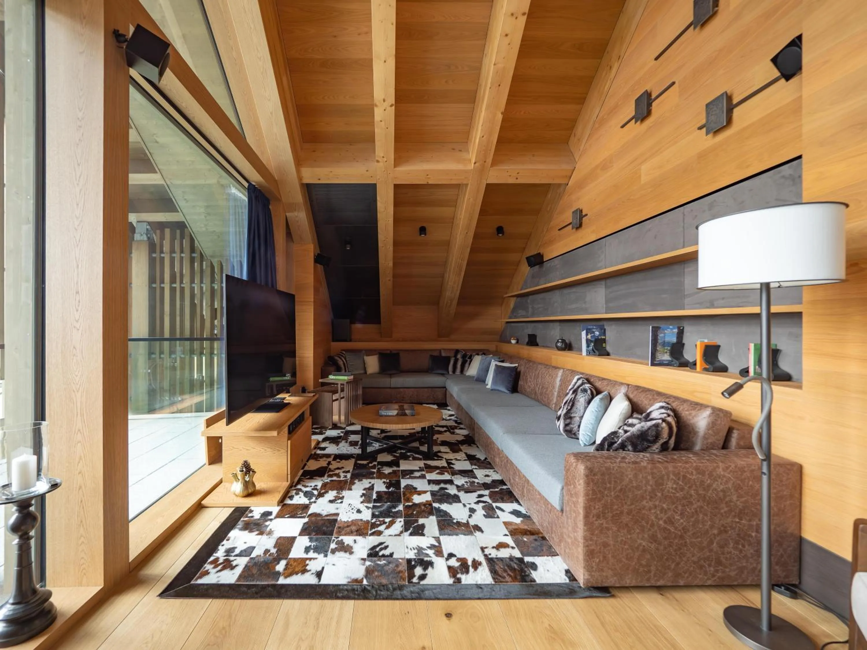 Photo of the whole room, Bed in The Chedi Andermatt