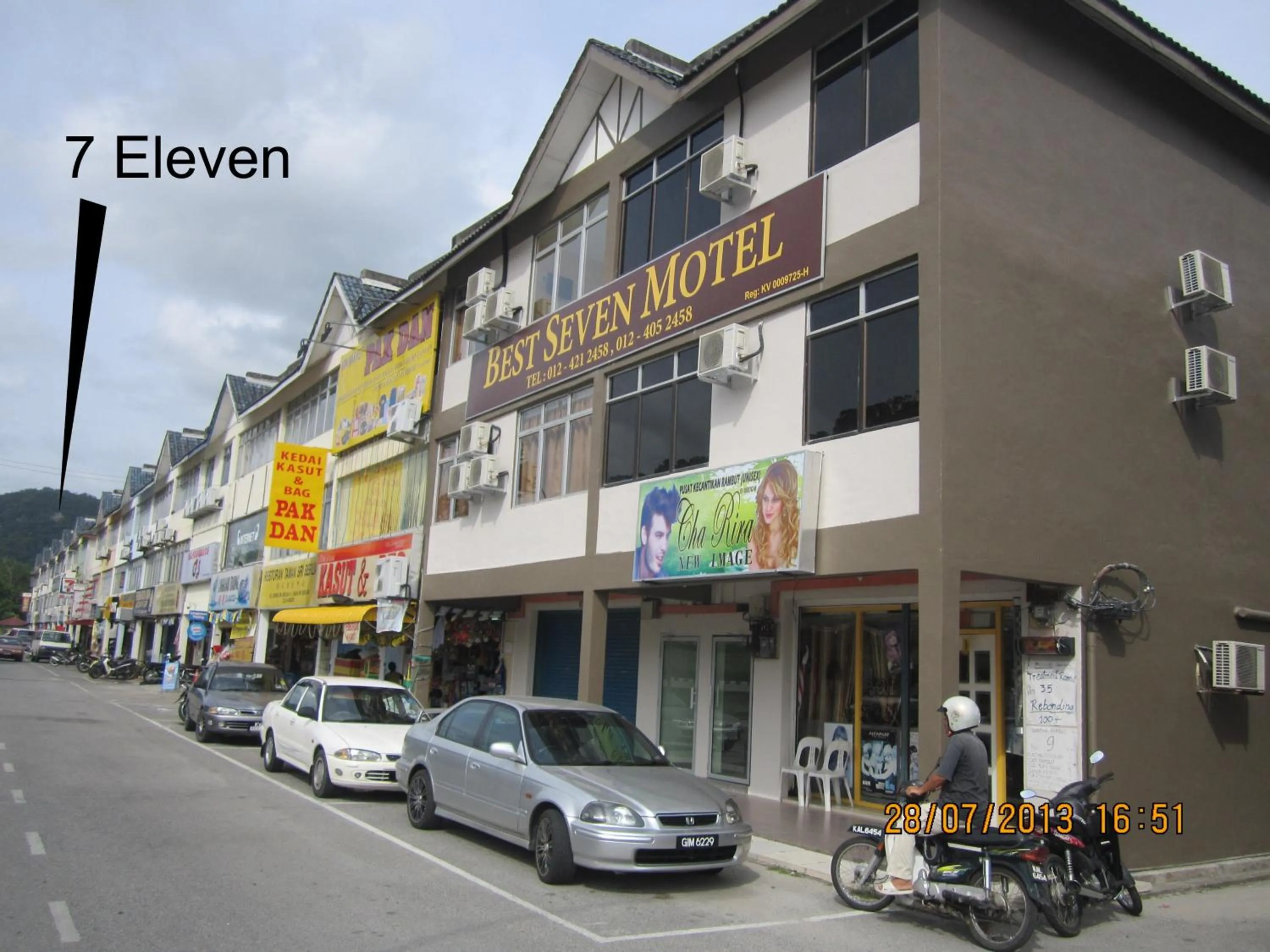 Supermarket/grocery shop in Best Seven Motel