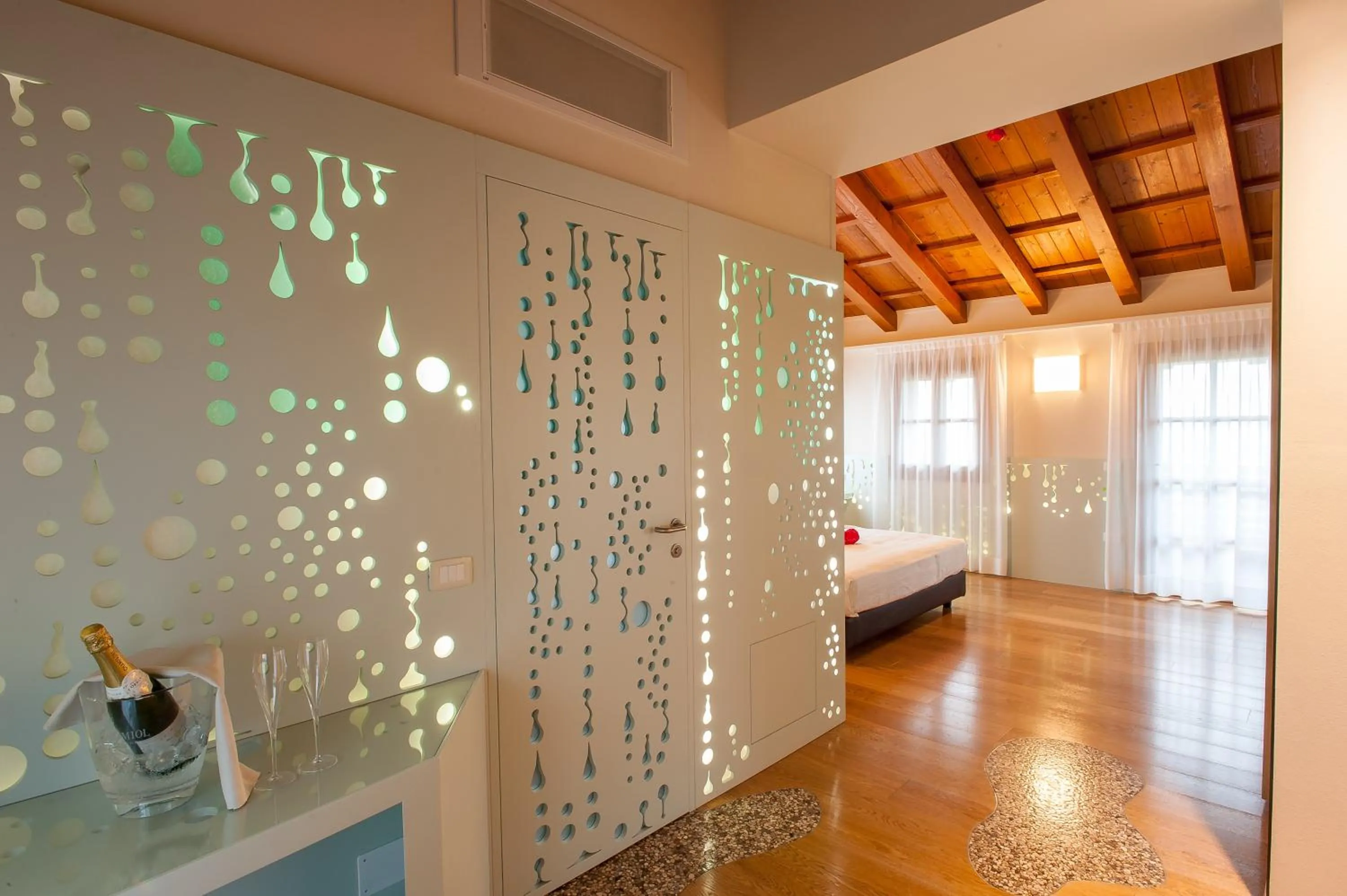 Photo of the whole room, Bed in Elliot Osteria e dormire in collina