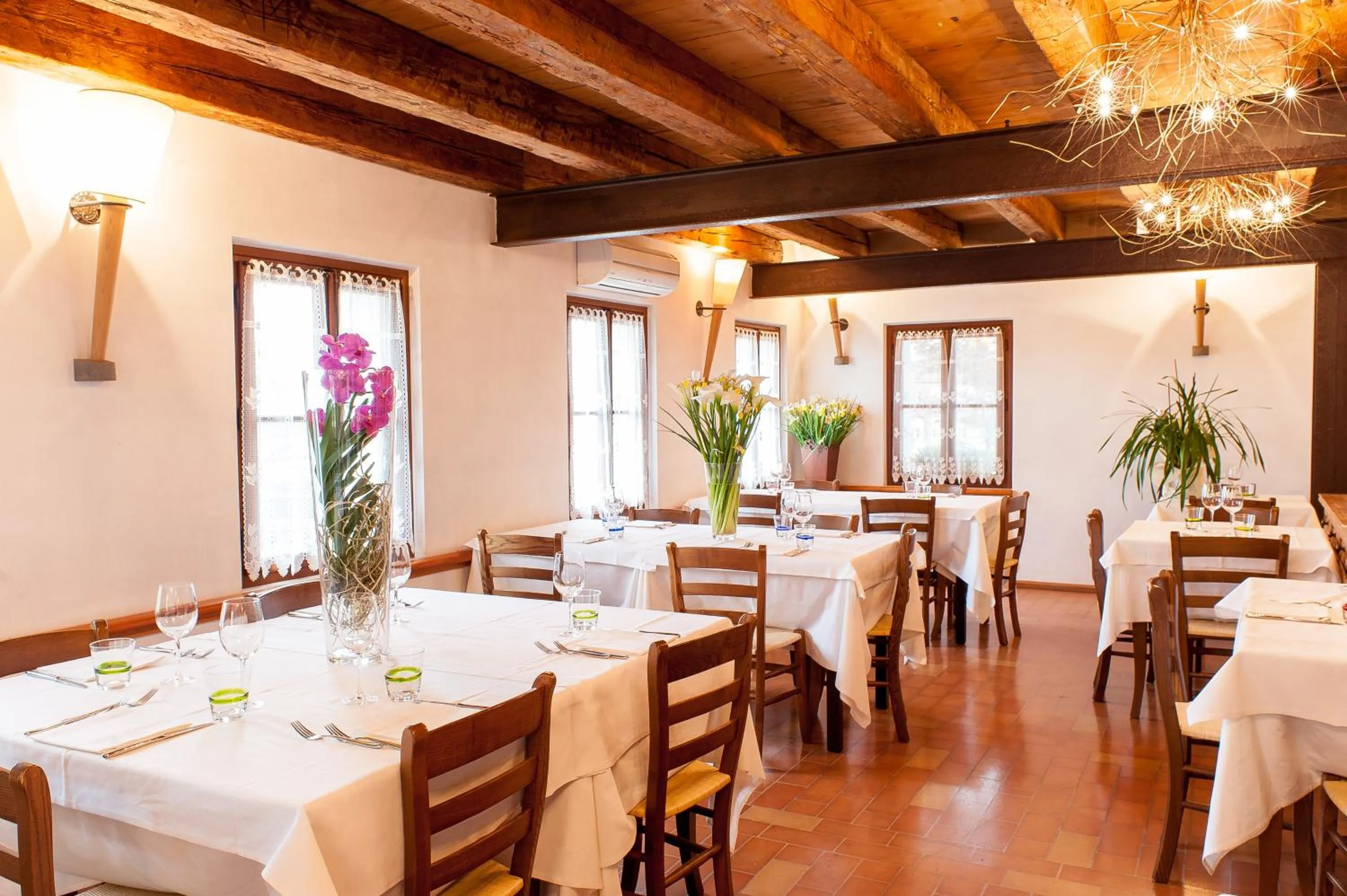 Restaurant/places to eat in Elliot Osteria e dormire in collina