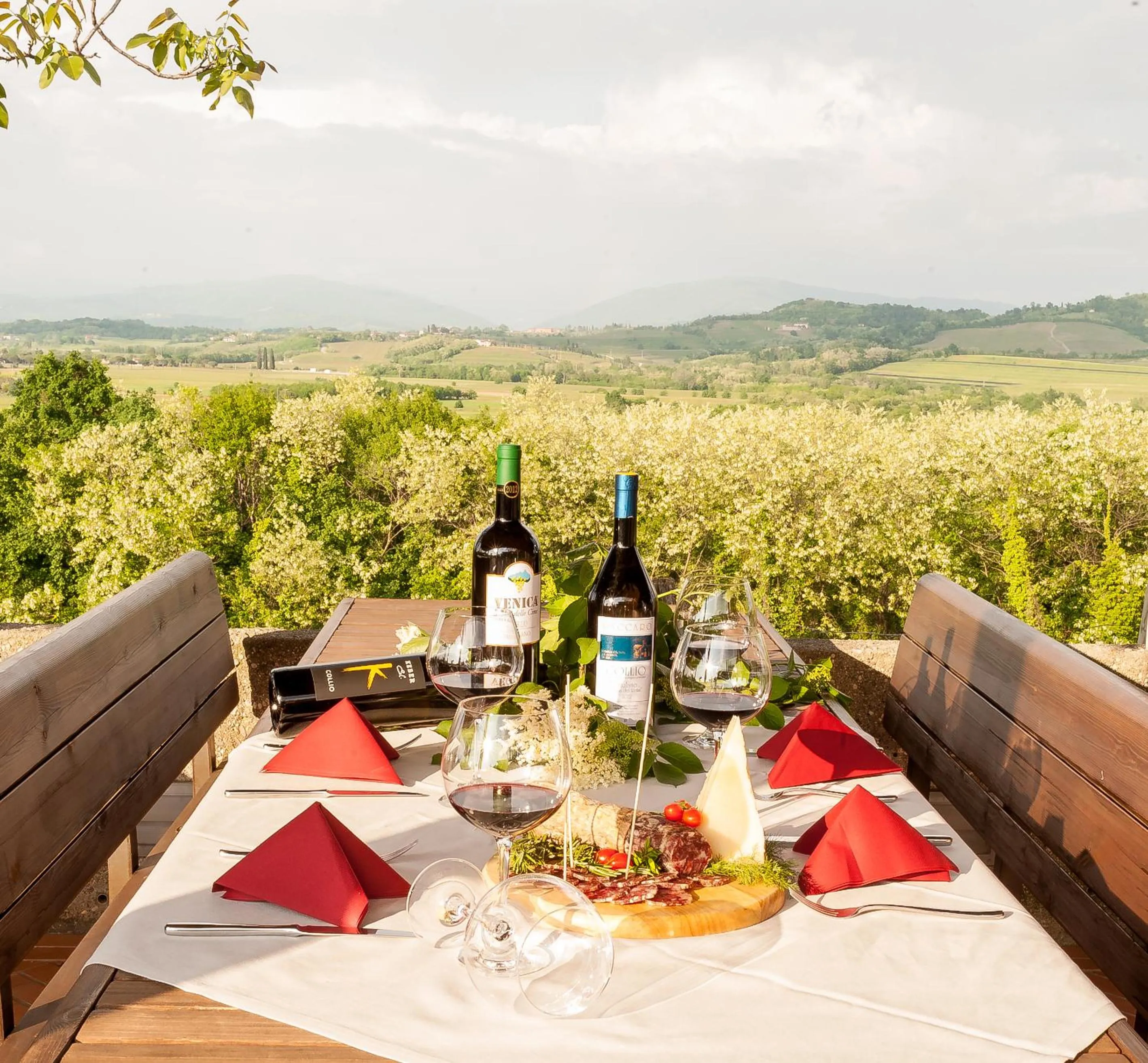 Restaurant/places to eat in Elliot Osteria e dormire in collina