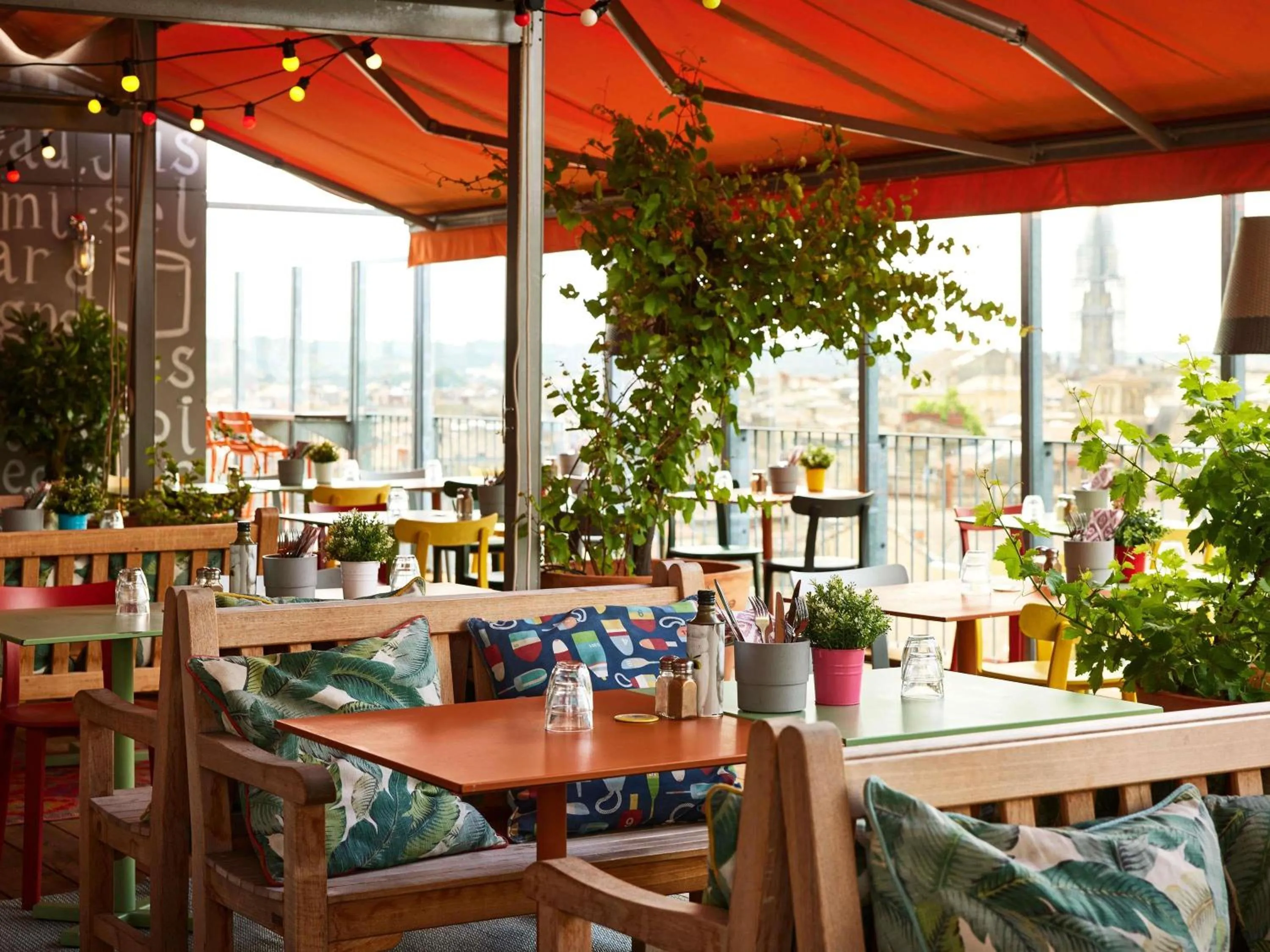 Property building in Mama Shelter Bordeaux Centre