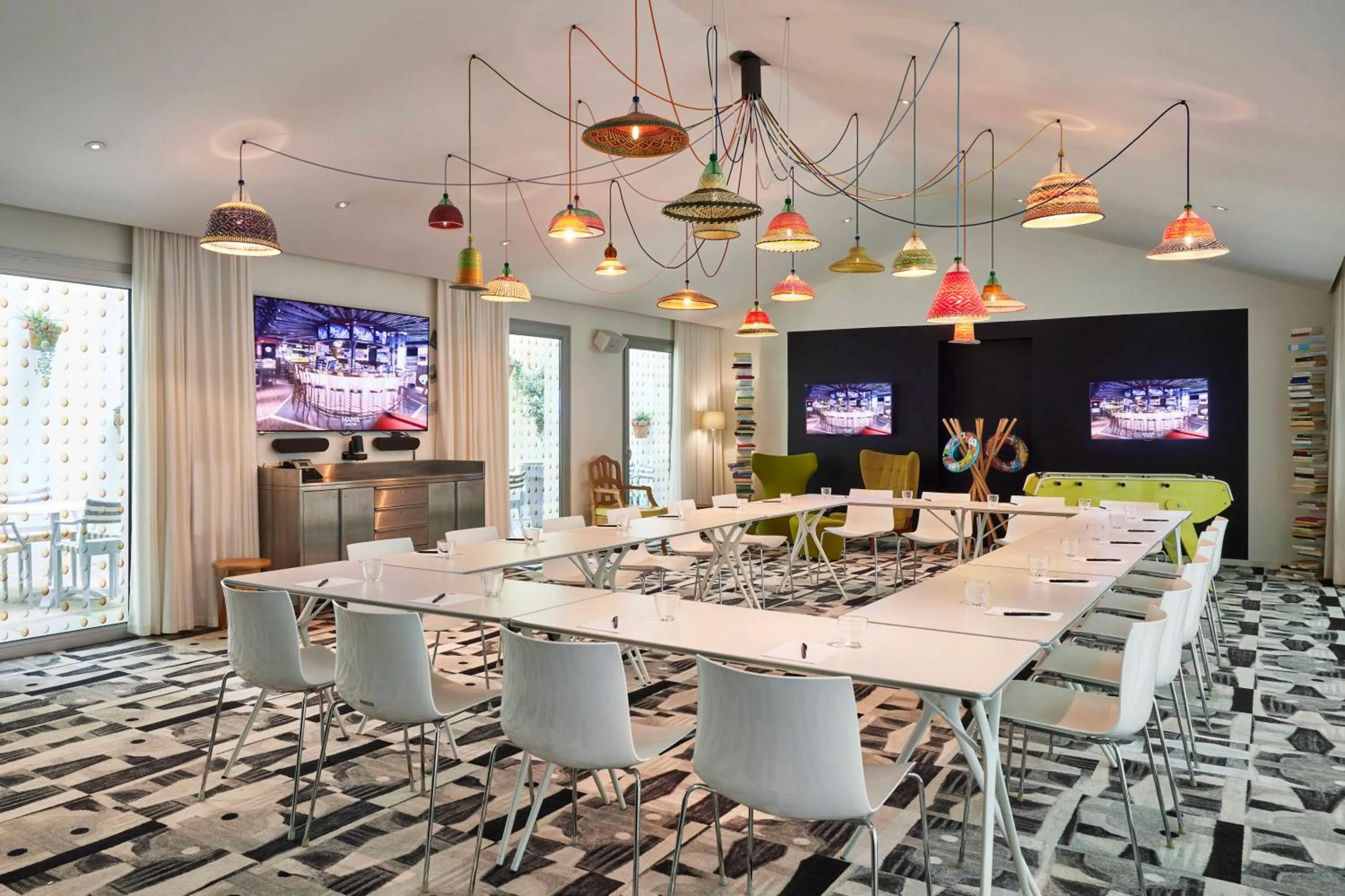 Meeting/conference room in Mama Shelter Bordeaux Centre