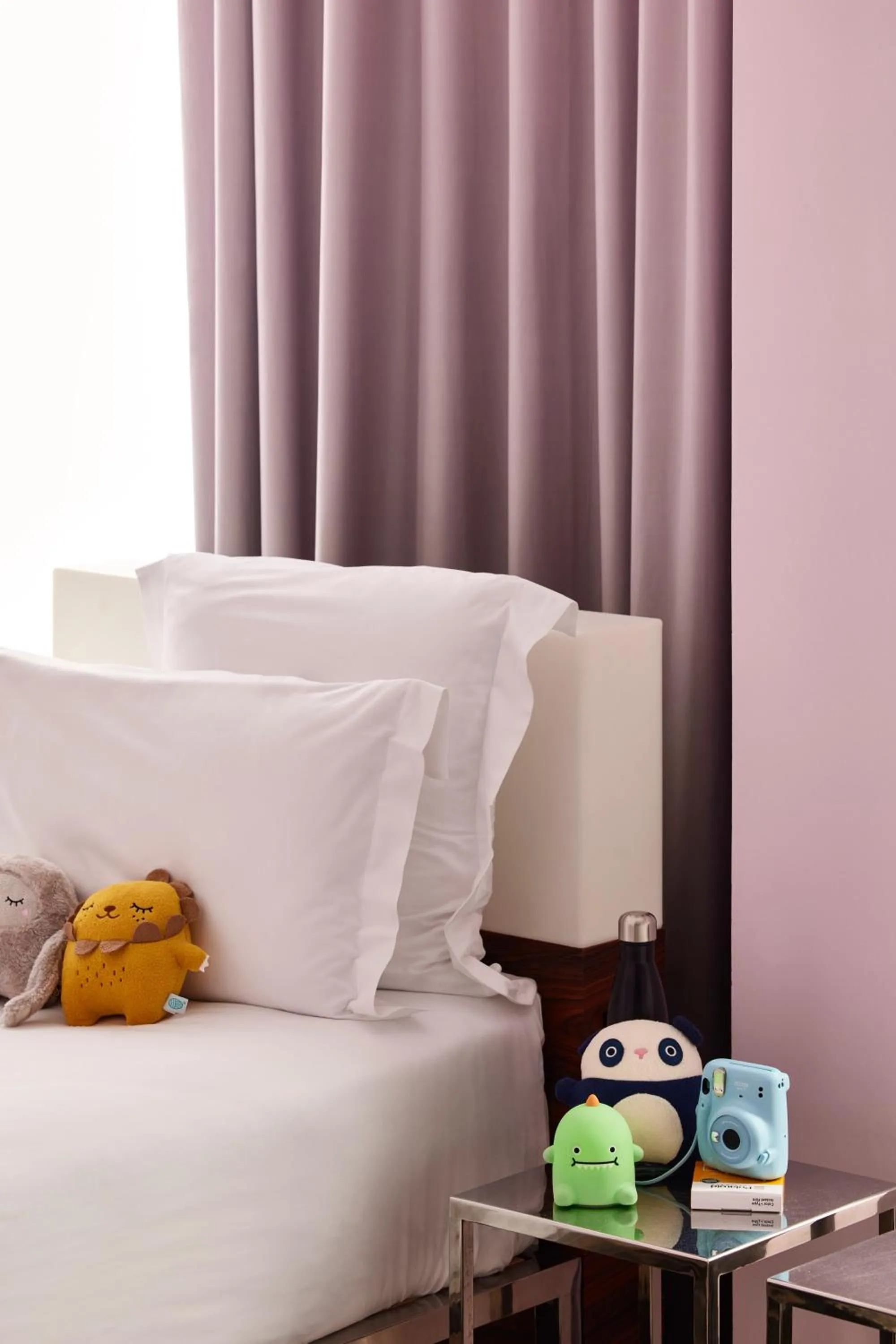 Bed in Mama Shelter Bordeaux Centre