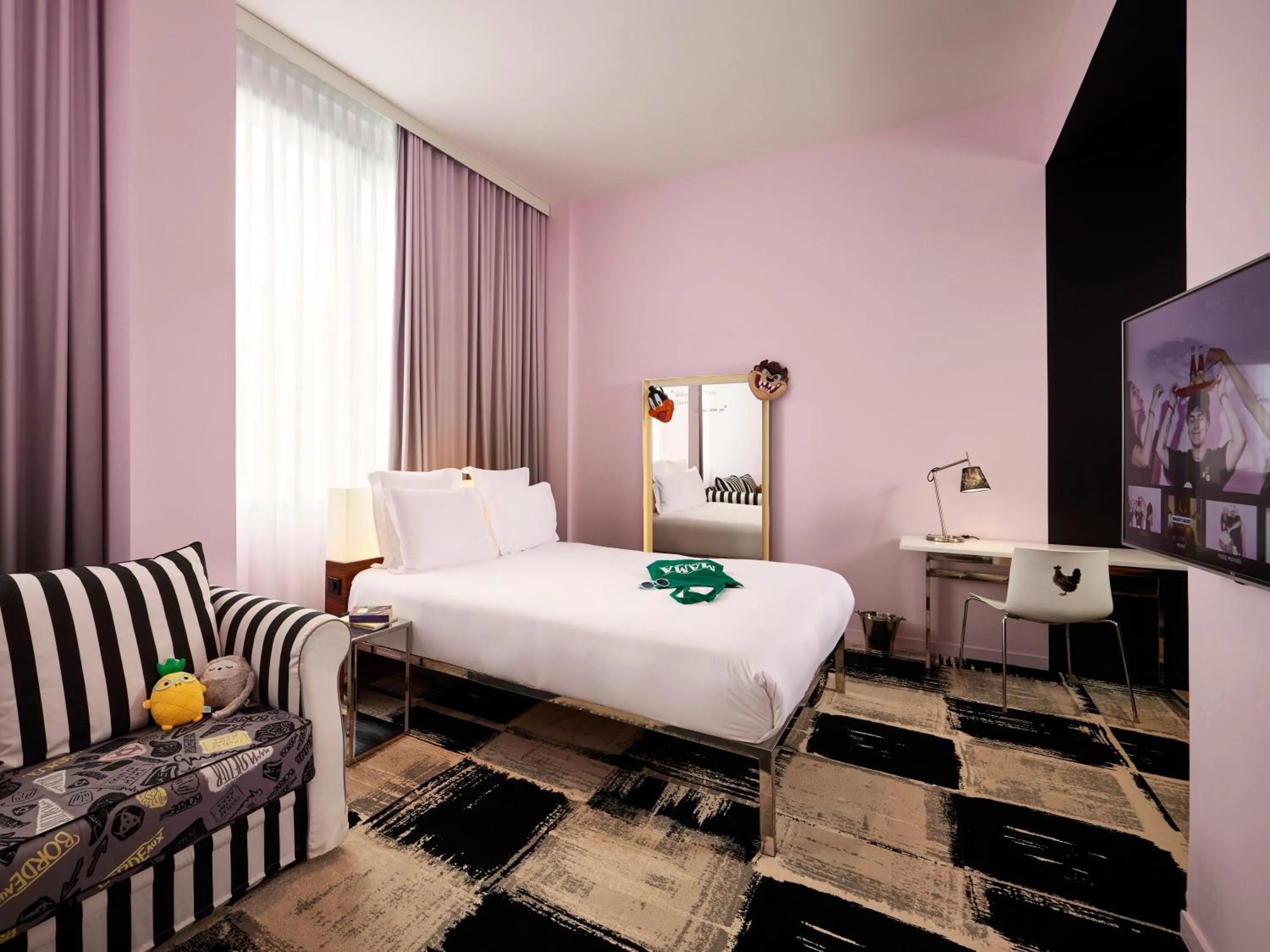 Bed in Mama Shelter Bordeaux Centre