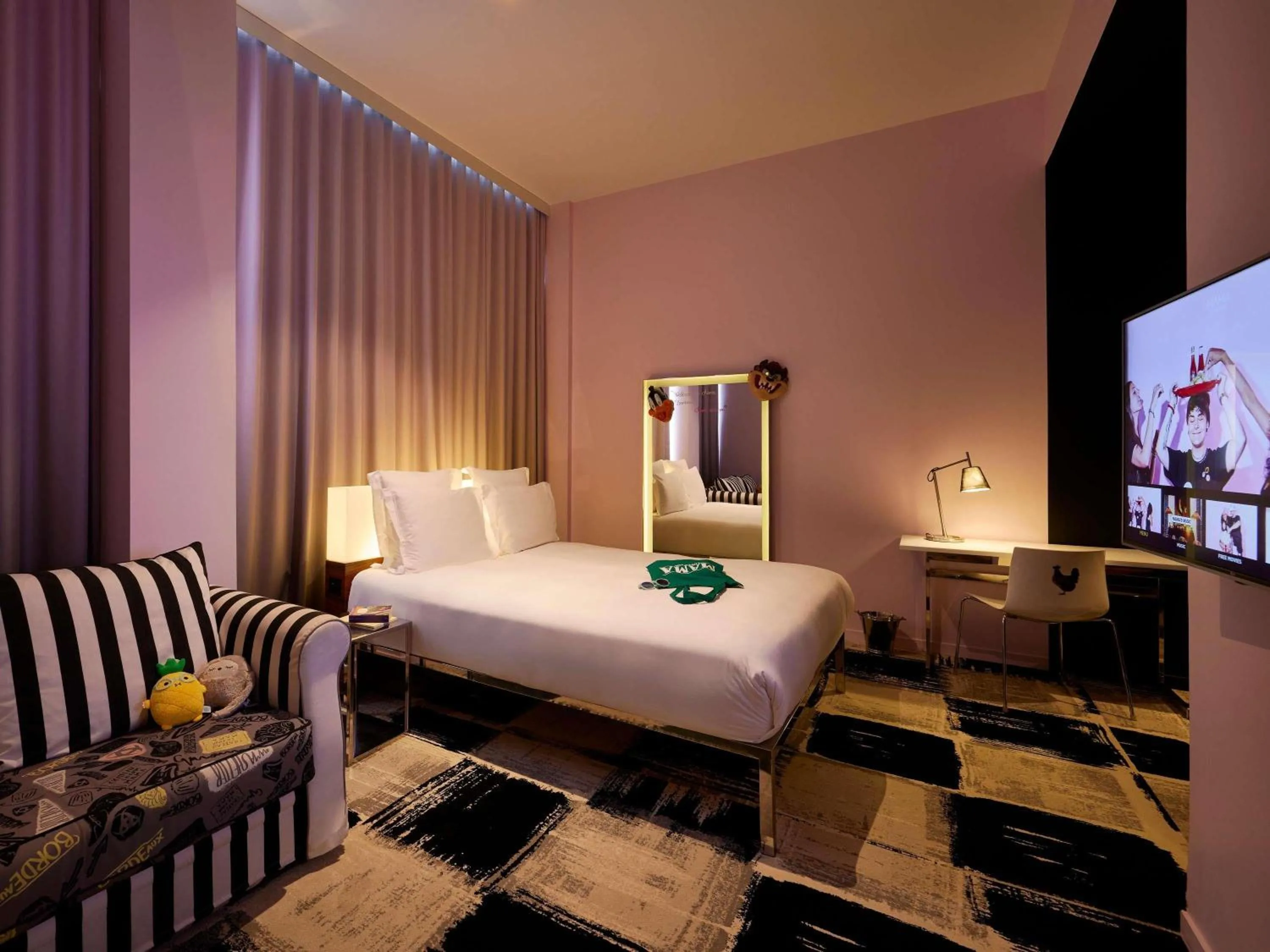 Bedroom, Bed in Mama Shelter Bordeaux Centre