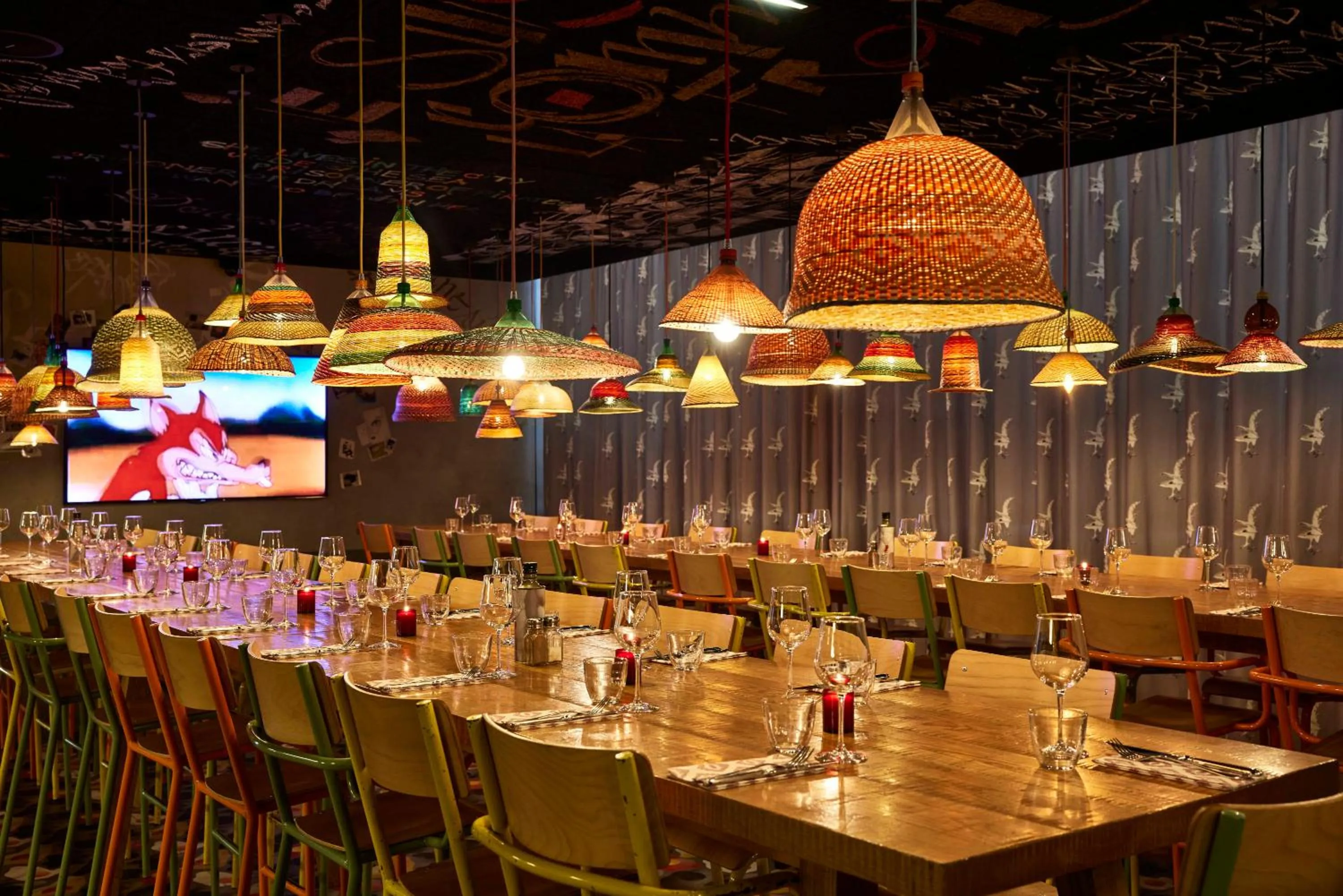 Restaurant/places to eat in Mama Shelter Bordeaux Centre