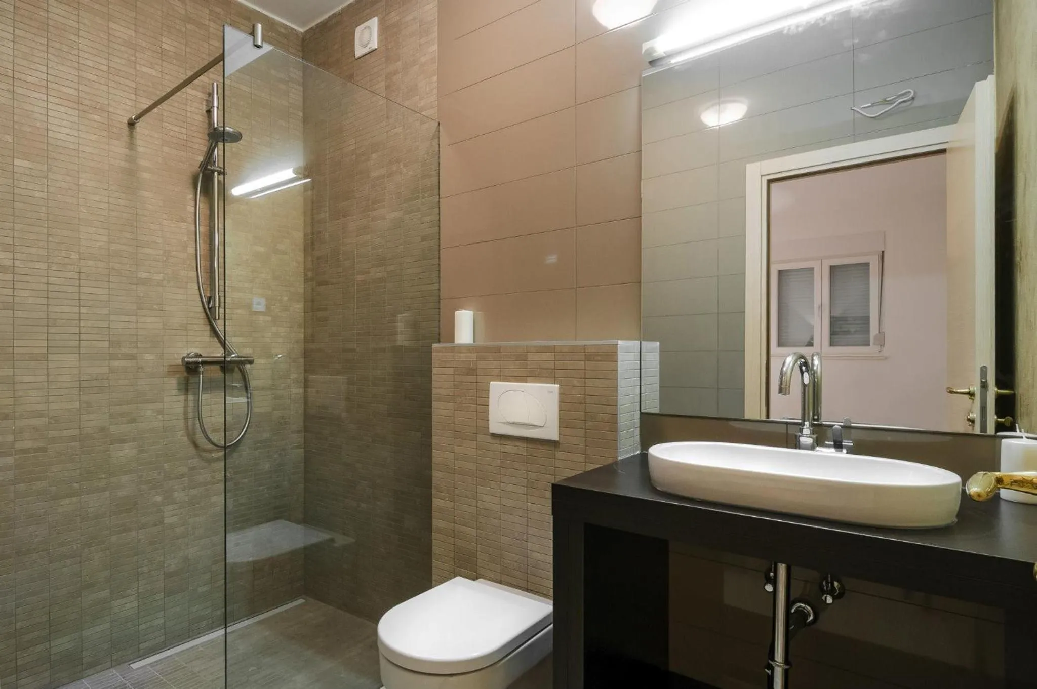 Shower in Perla Resort