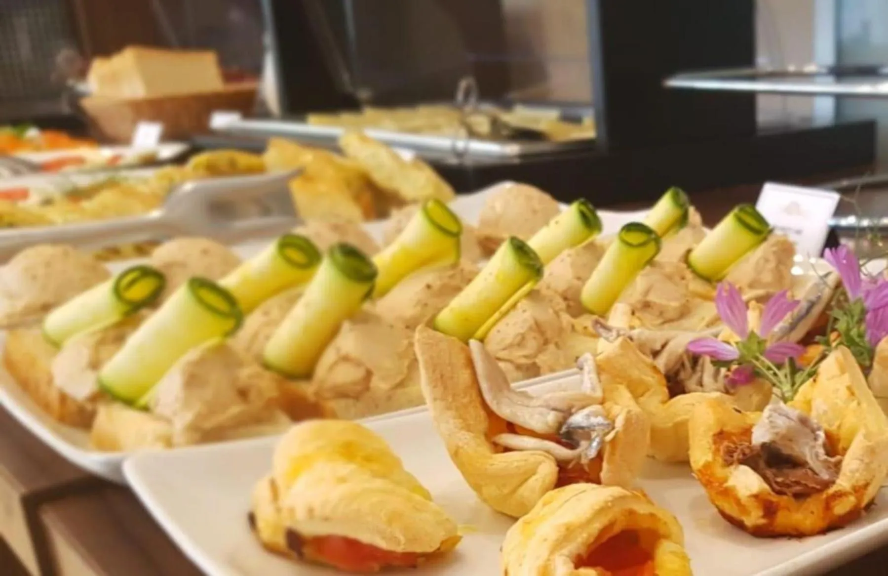 Food and drinks in Perla Resort