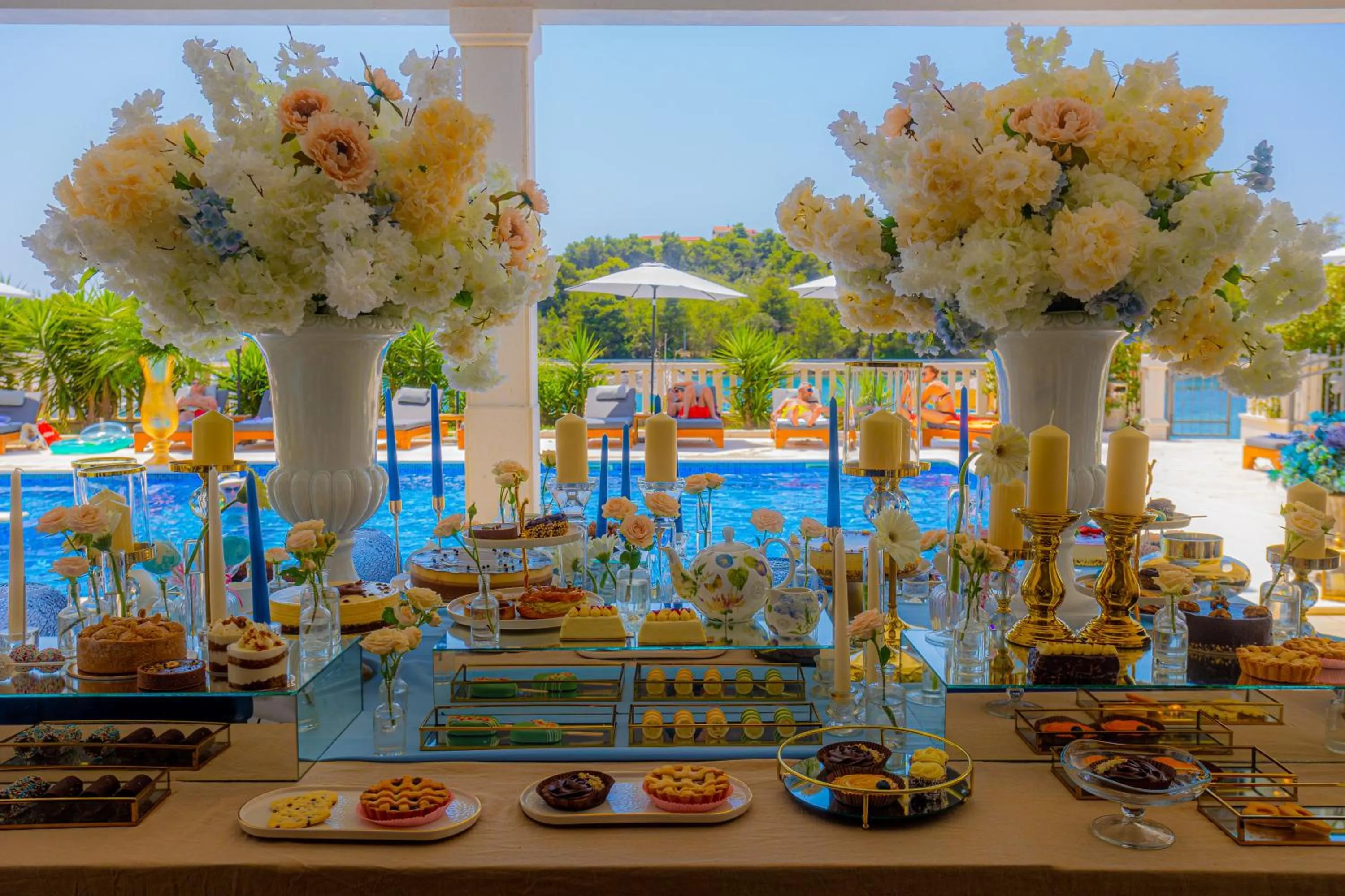 Restaurant/places to eat in Perla Resort