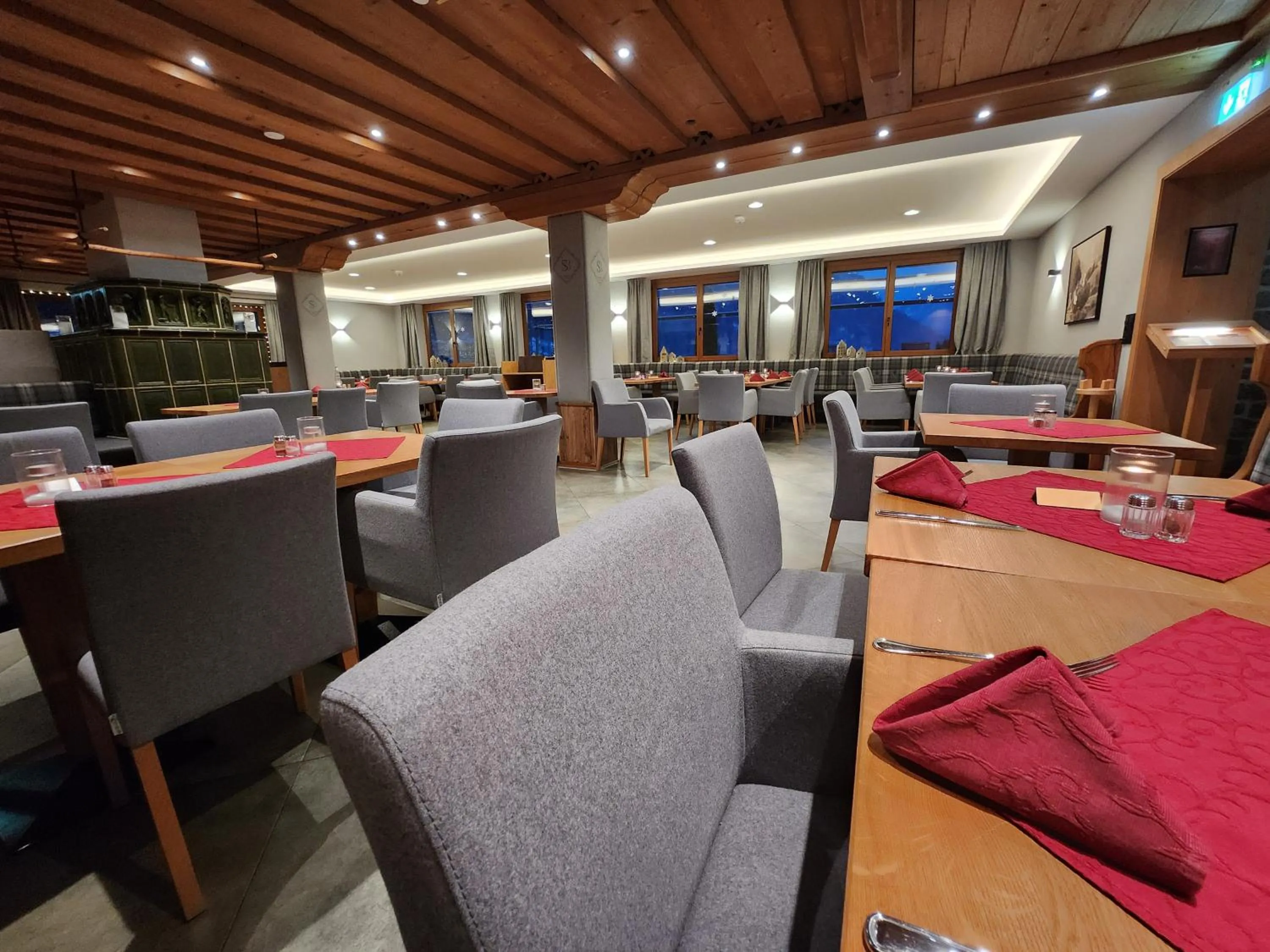 Restaurant/places to eat in Hotel Seeblick