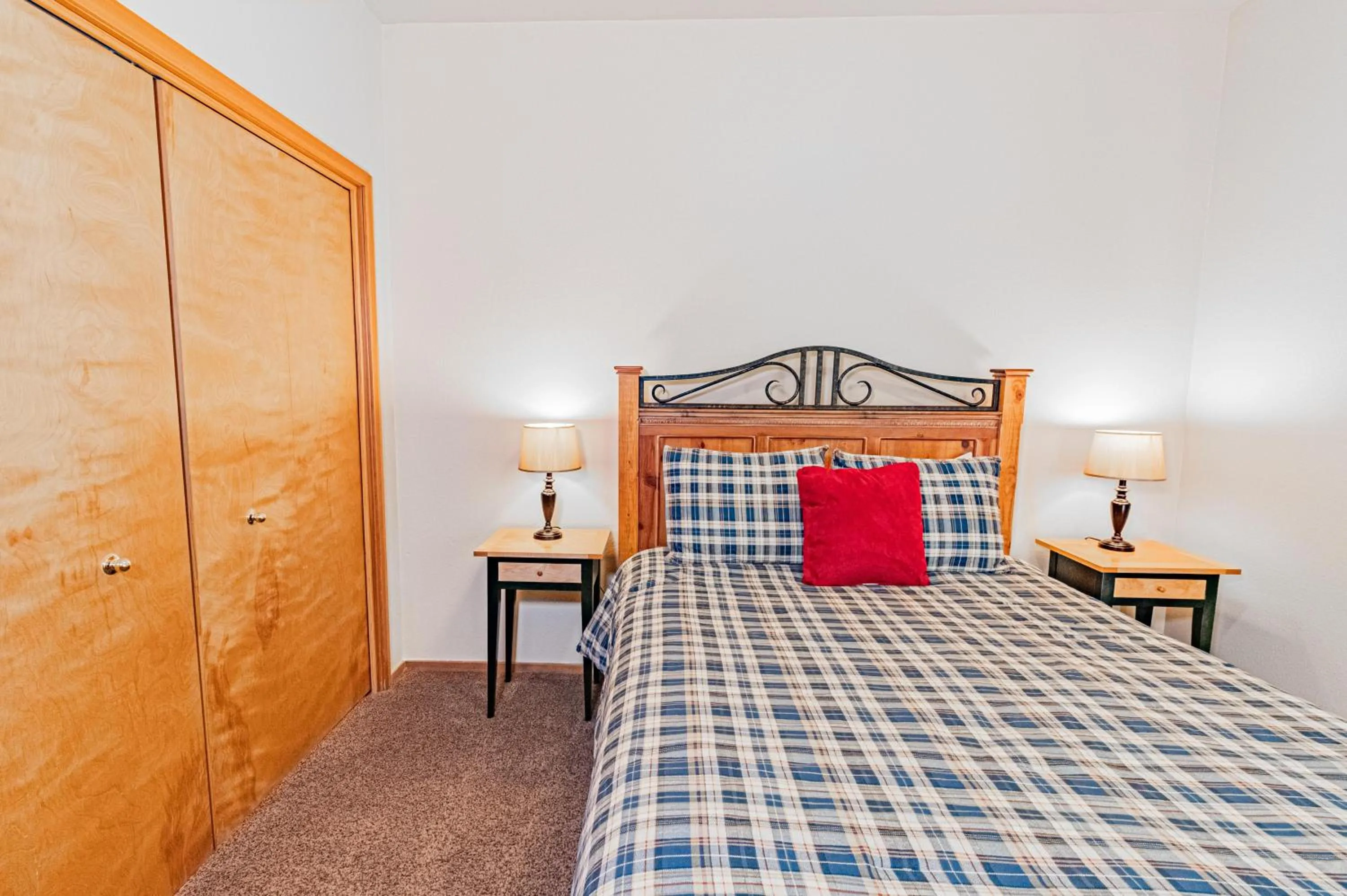 Bed in Splitrock - Unit 3