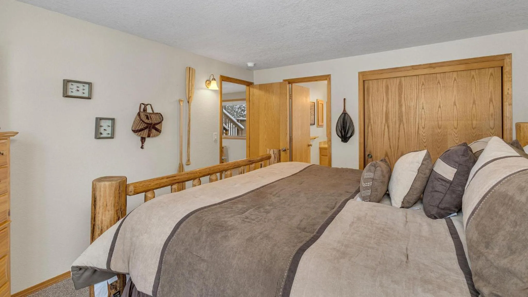 Bed in Vine Maple - Unit 30