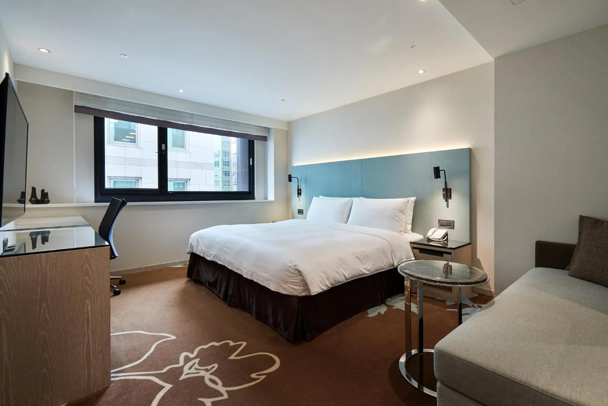 Bed in K Hotel Taipei II