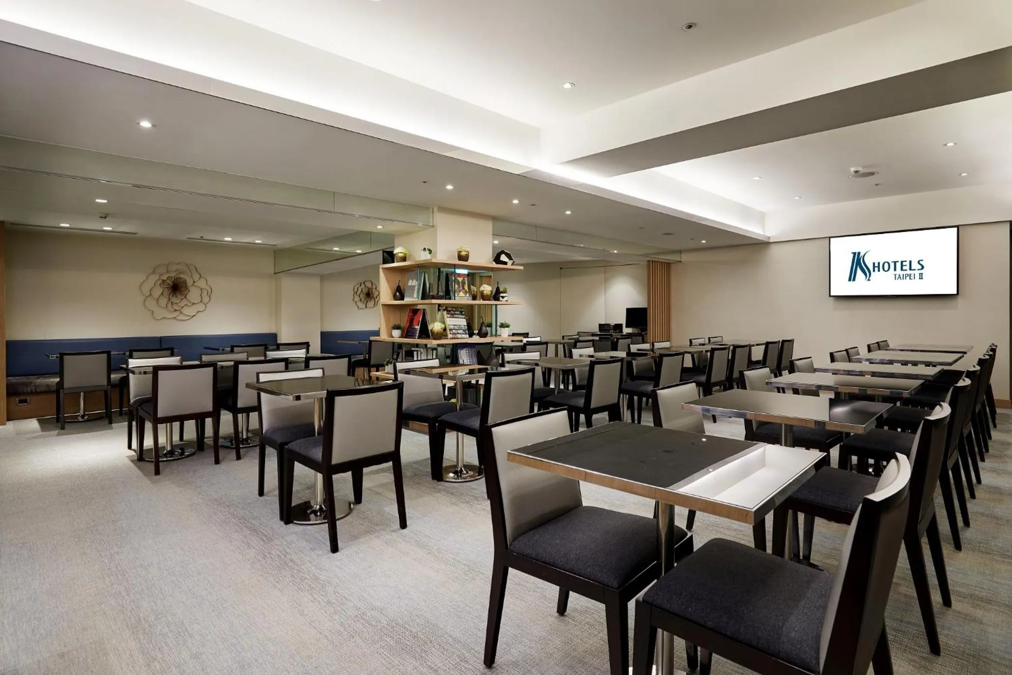 Restaurant/places to eat in K Hotel Taipei II