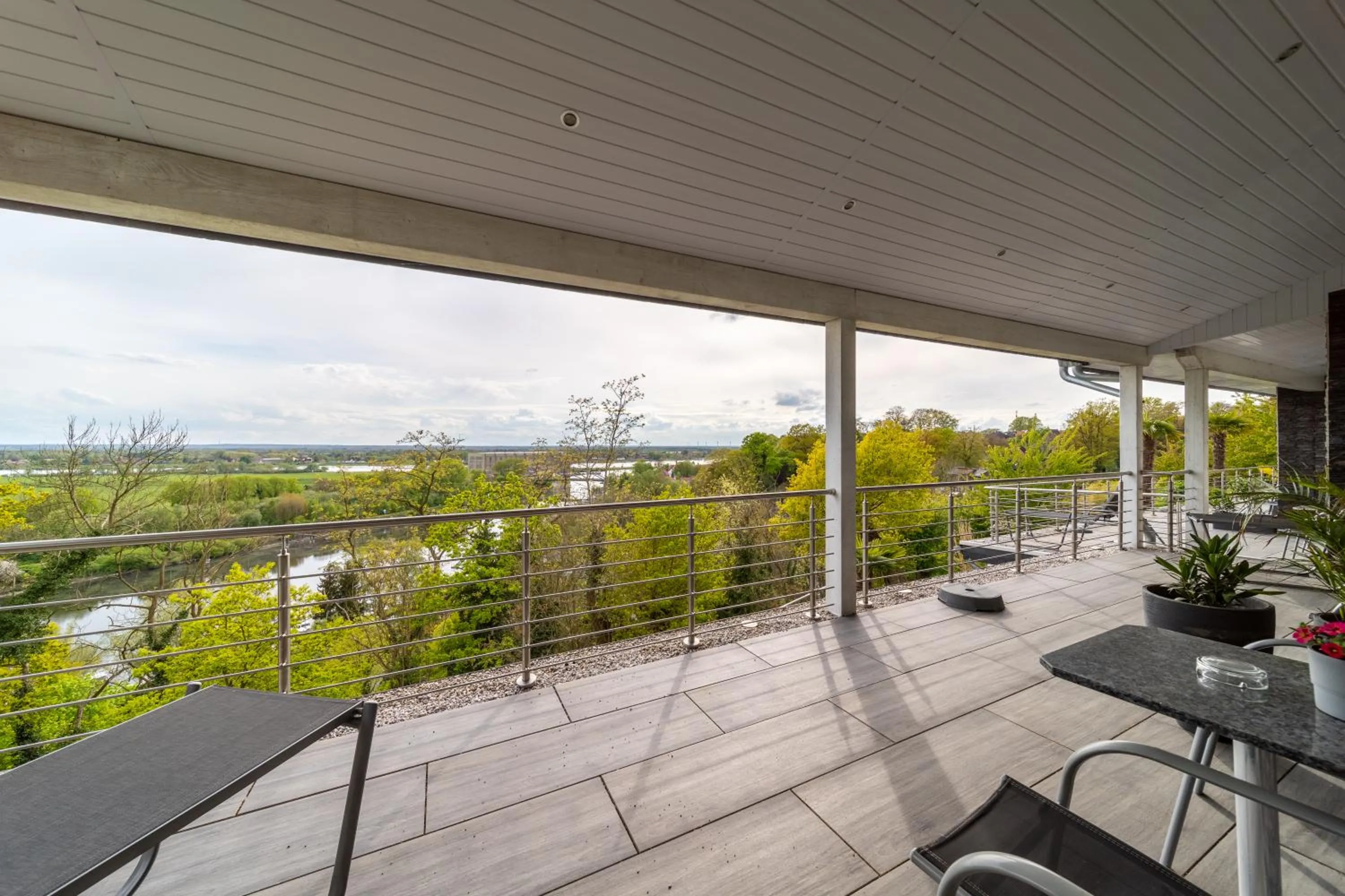 Day in Hotel Zum Halbmond