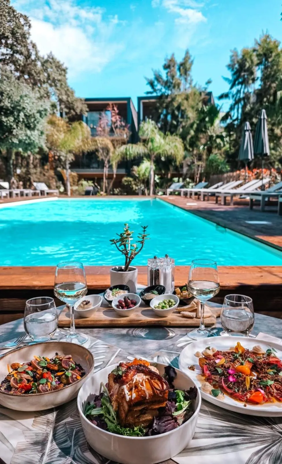 Restaurant/places to eat in Le Lodge des Îles d'Or