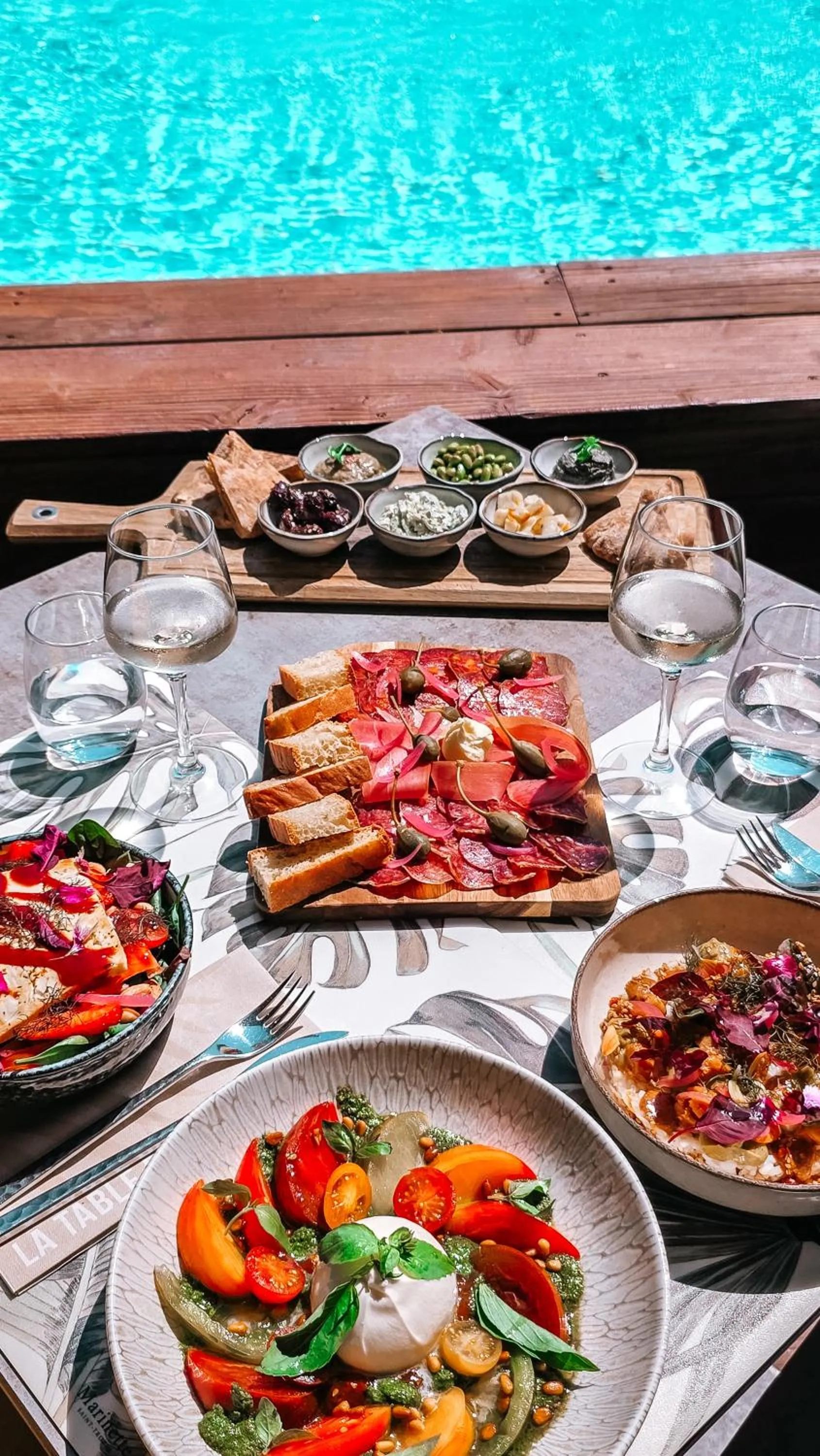 Restaurant/places to eat in Le Lodge des Îles d'Or