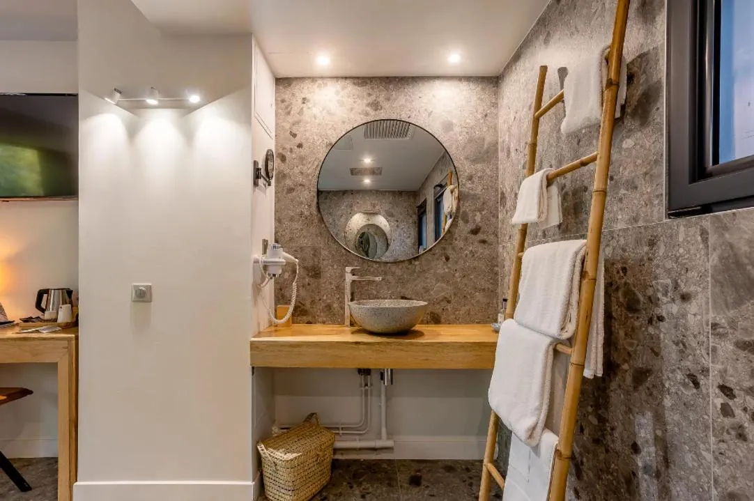 Shower in Le Lodge des Îles d'Or