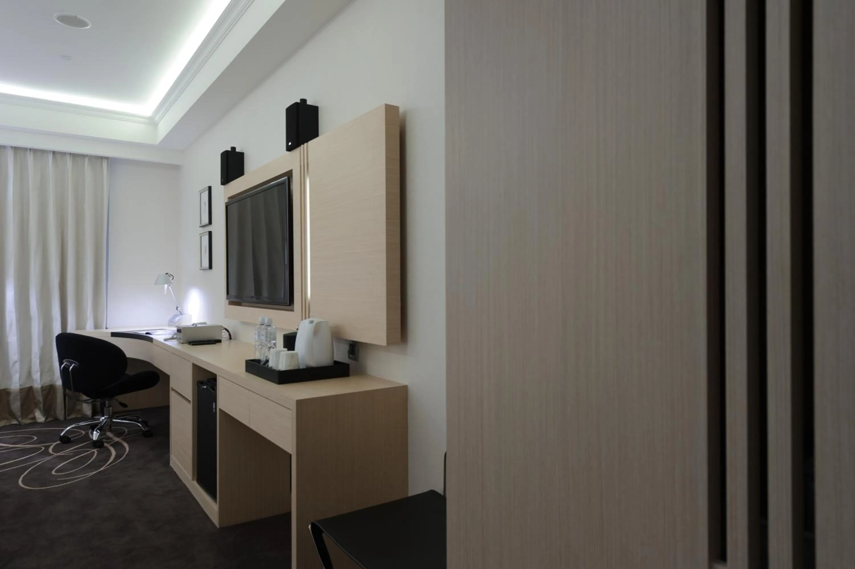 TV and multimedia in K Hotel Taipei Songjiang