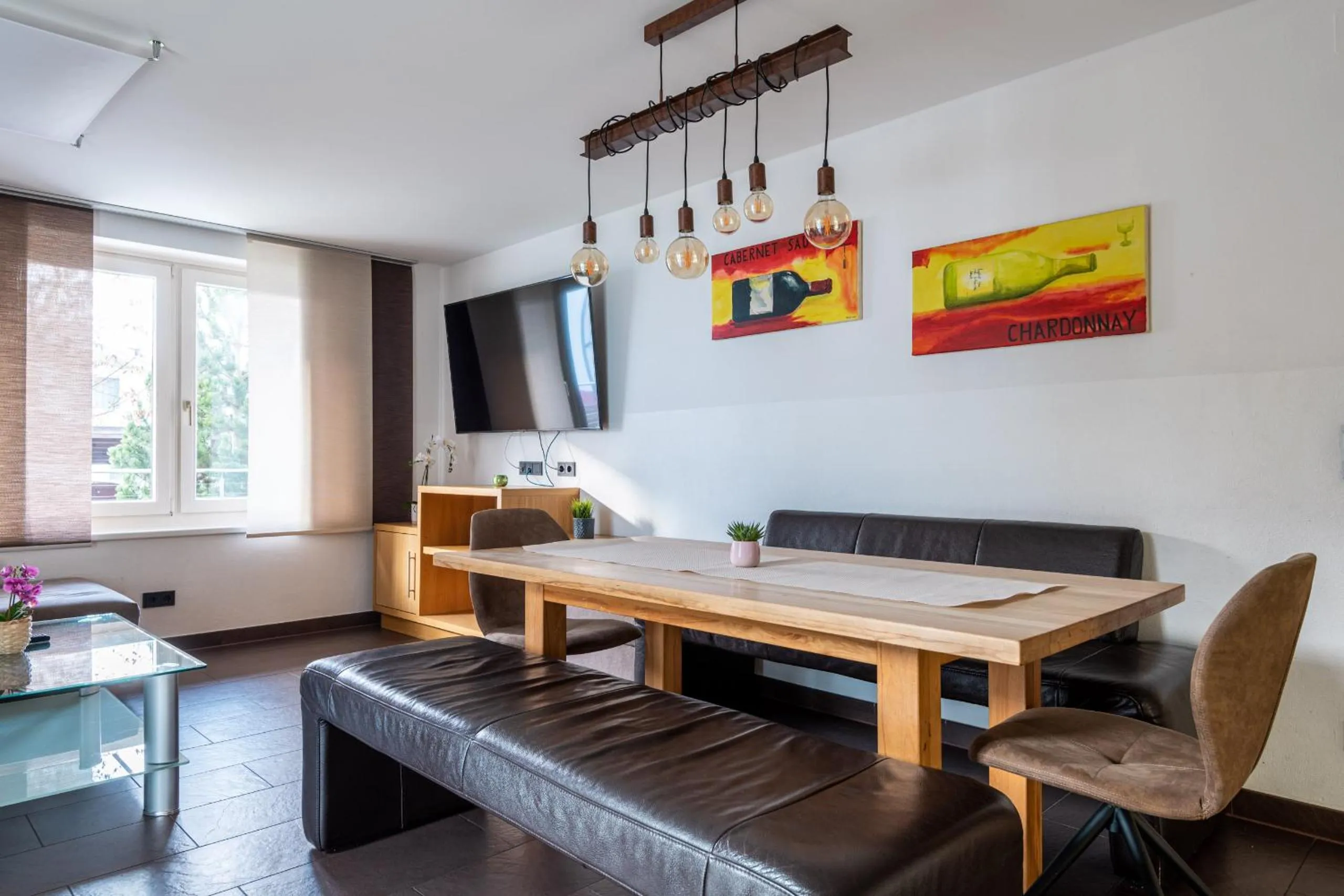 Dining area in Elinas Mountain Views