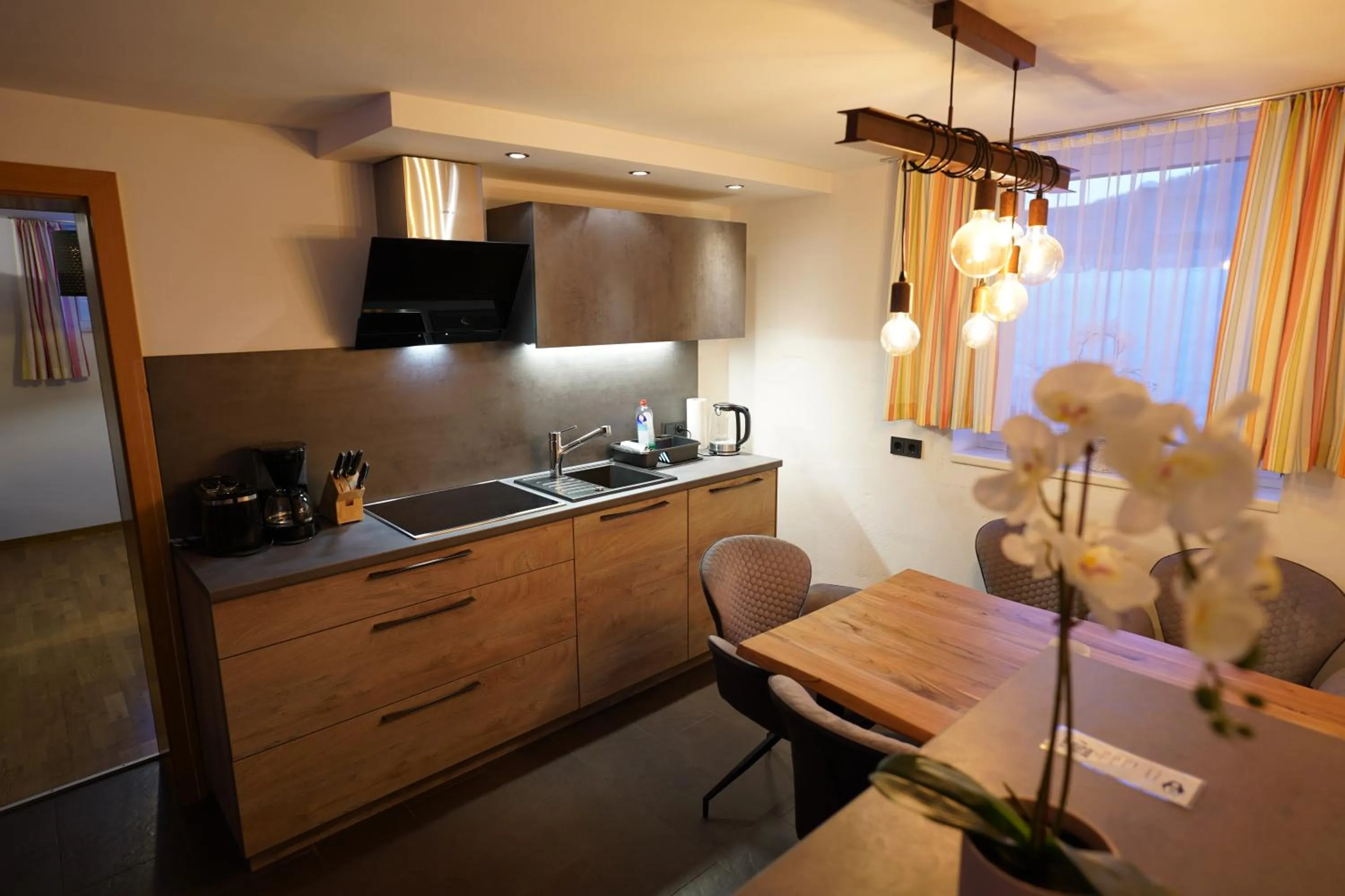 Kitchen or kitchenette in Elinas Mountain Views