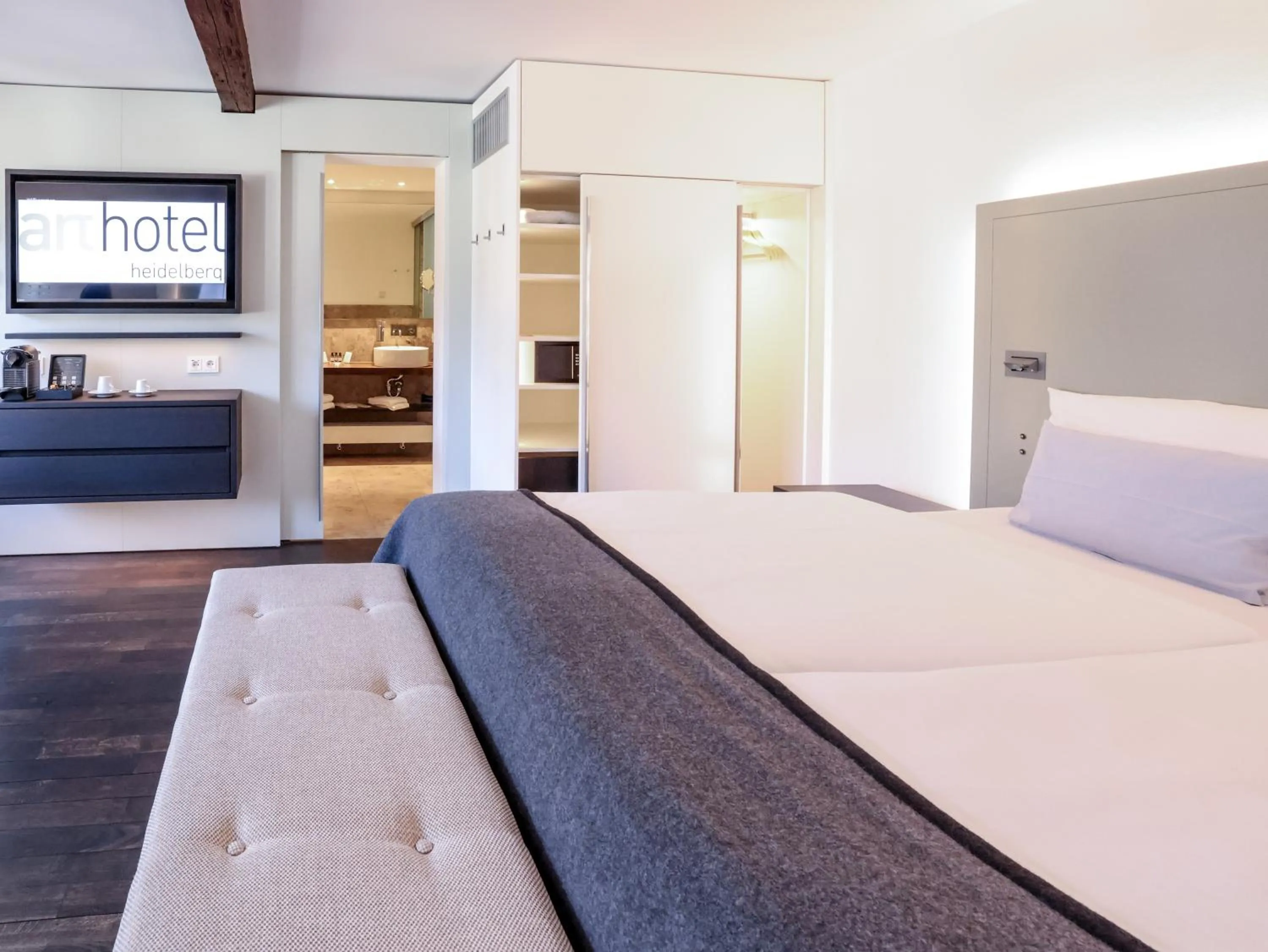 Bedroom, Bed in Arthotel Heidelberg