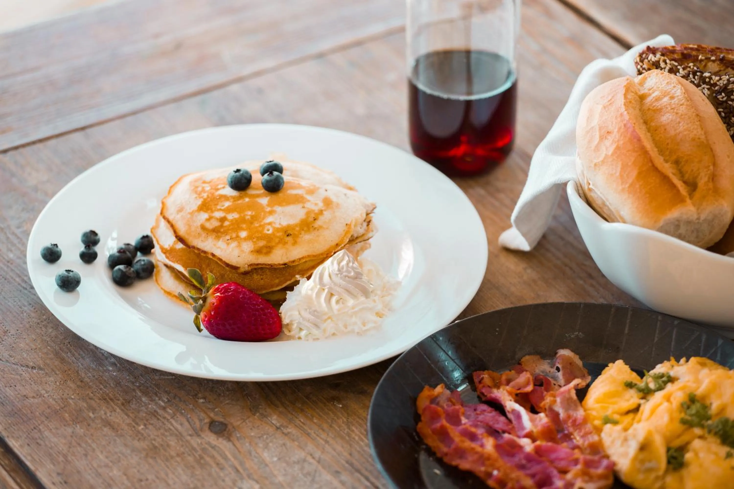 Food and drinks in Bed & Breakfast Unter den Linden