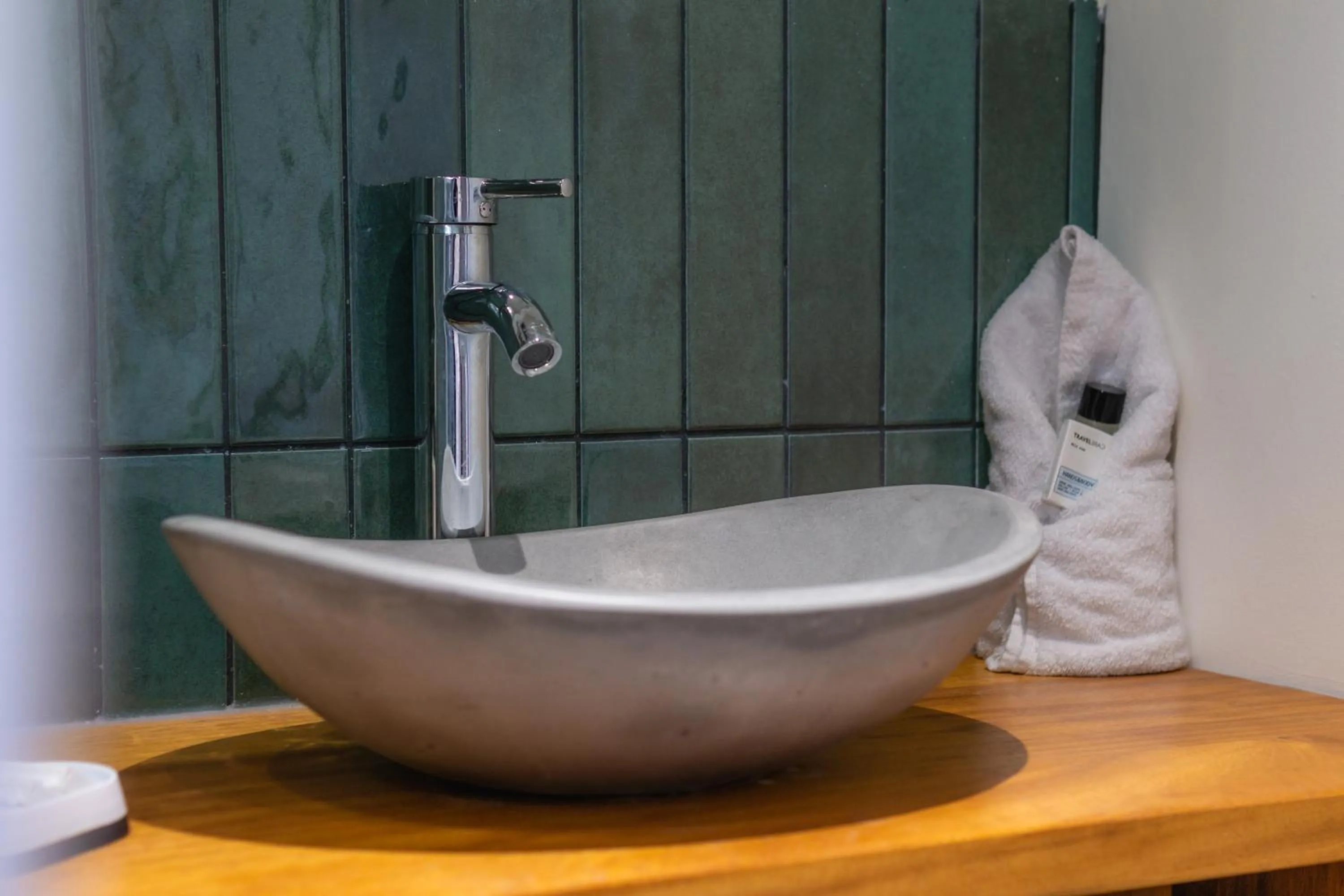 Shower in Hôtel Iloma