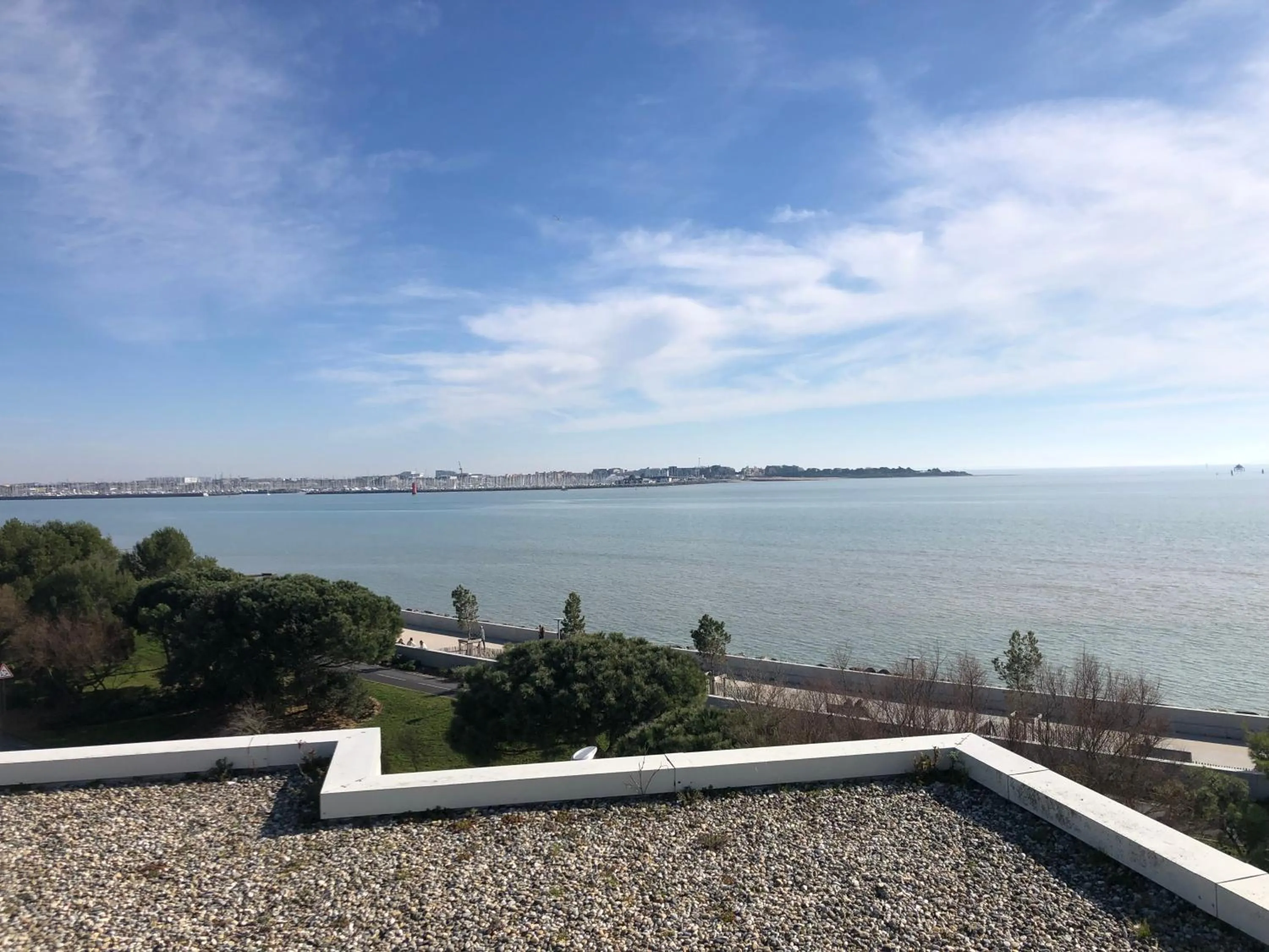 Property building in Logis Hôtel Le Rochelois