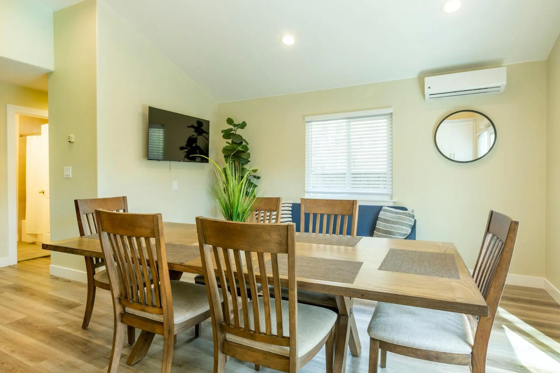 Dining area in @ Marbella Lane 6BR Duplex in Downtown San Jose
