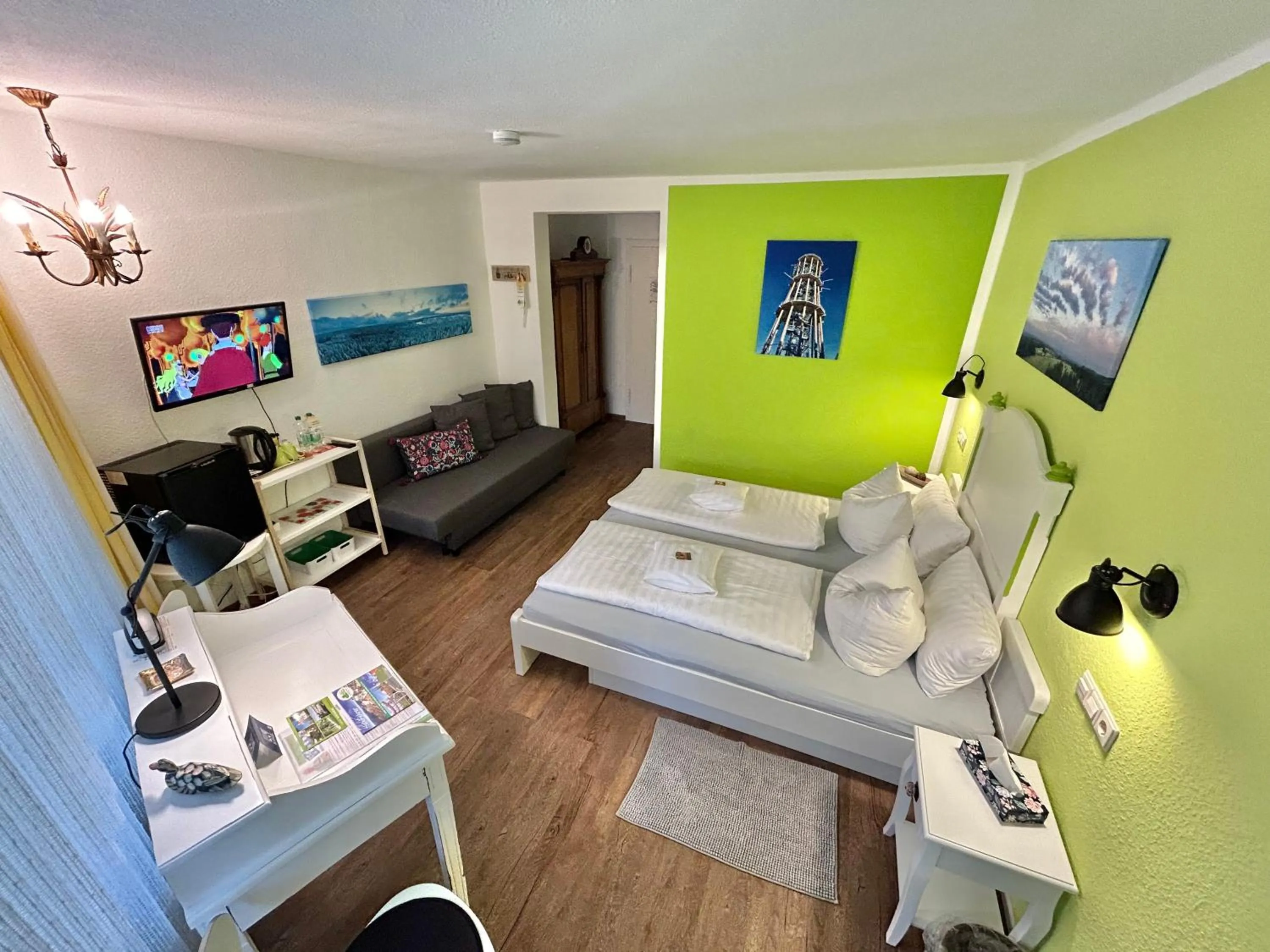 Photo of the whole room in Haus am Kurpark