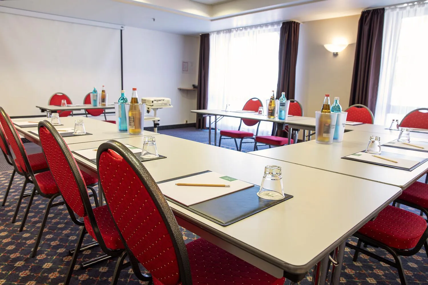 Meeting/conference room in ACHAT Hotel Heppenheim