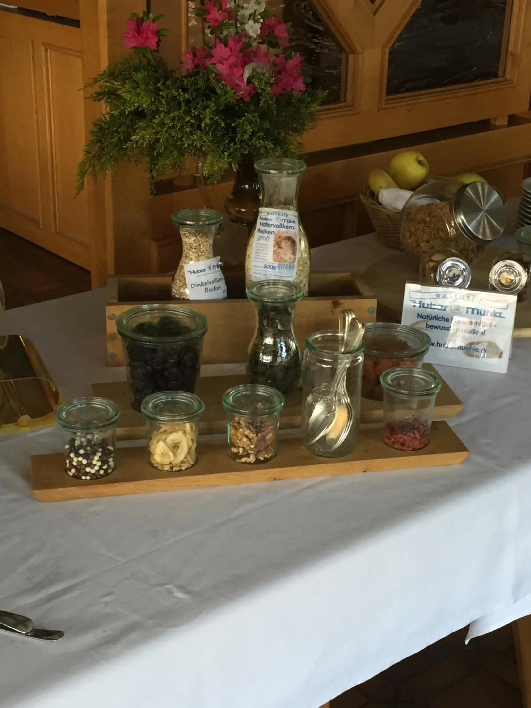 Food and drinks in Hotel Garni Schmieder’s Ochsen