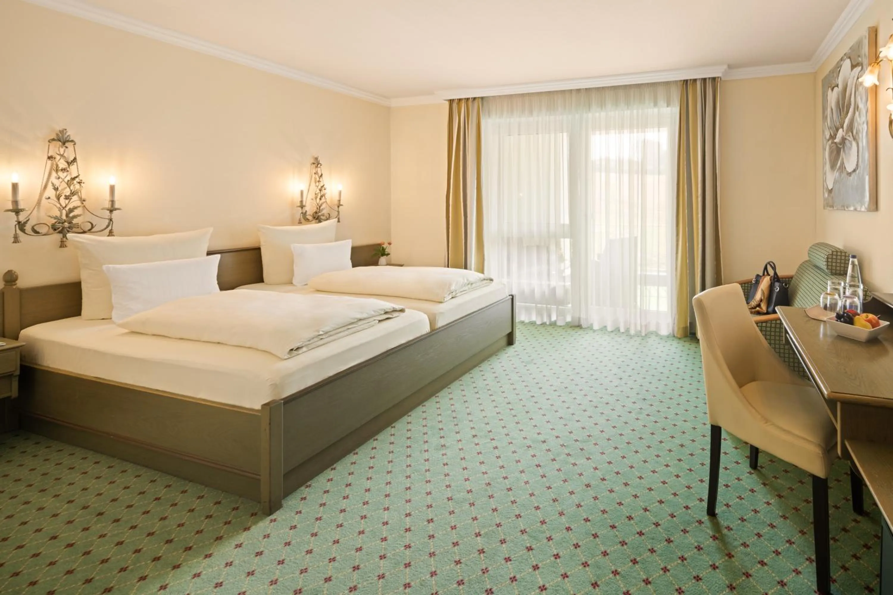 Photo of the whole room, Bed in Hotel Dreiflüssehof