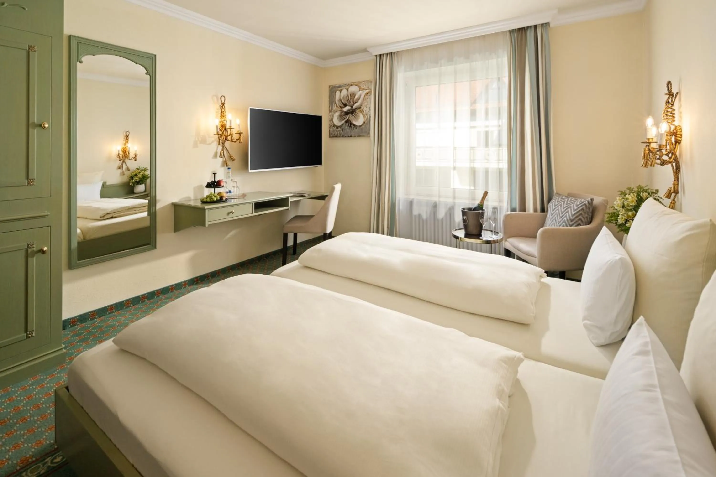 Photo of the whole room, Bed in Hotel Dreiflüssehof