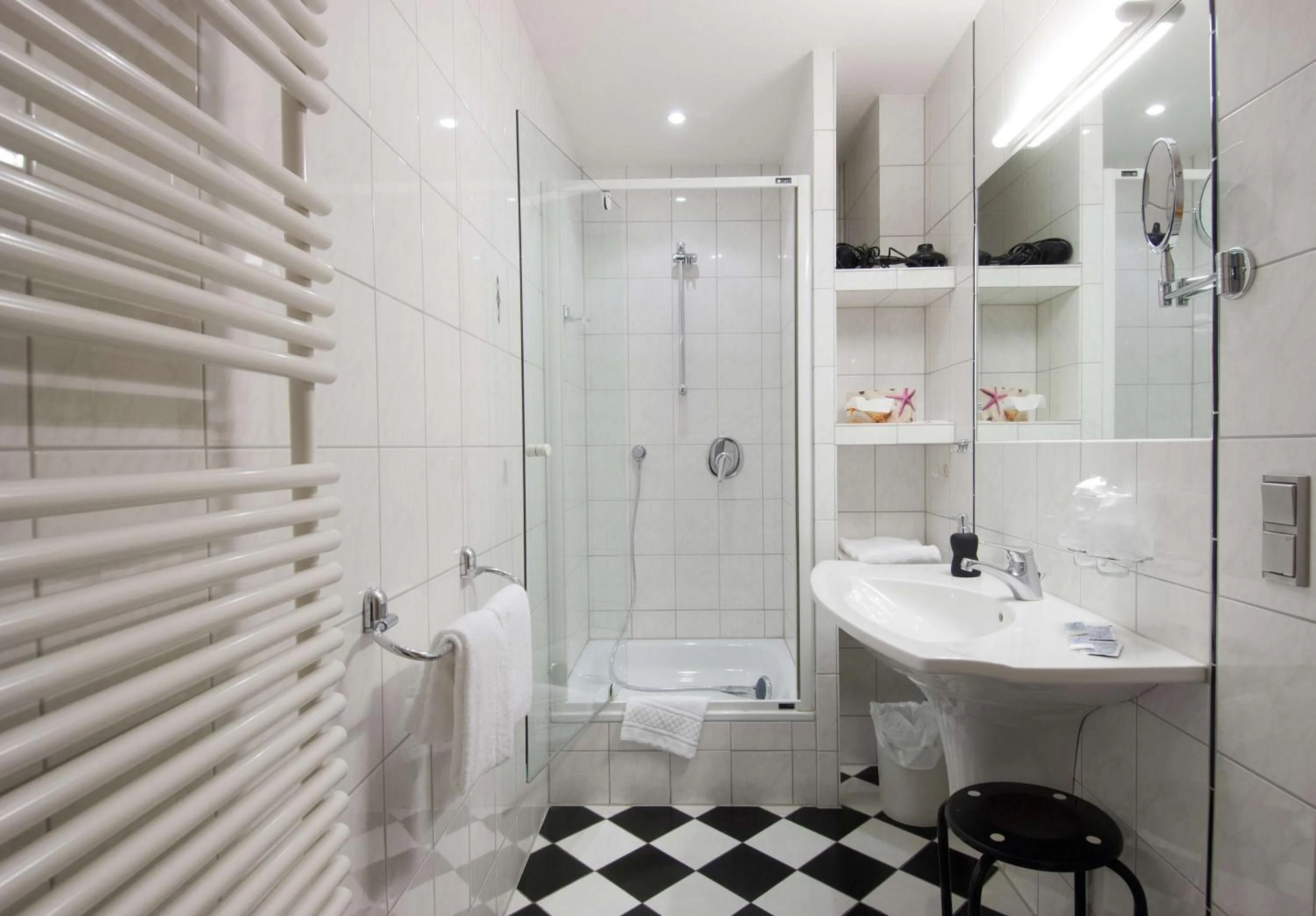 Bathroom in Hotel Garni am Goetheplatz