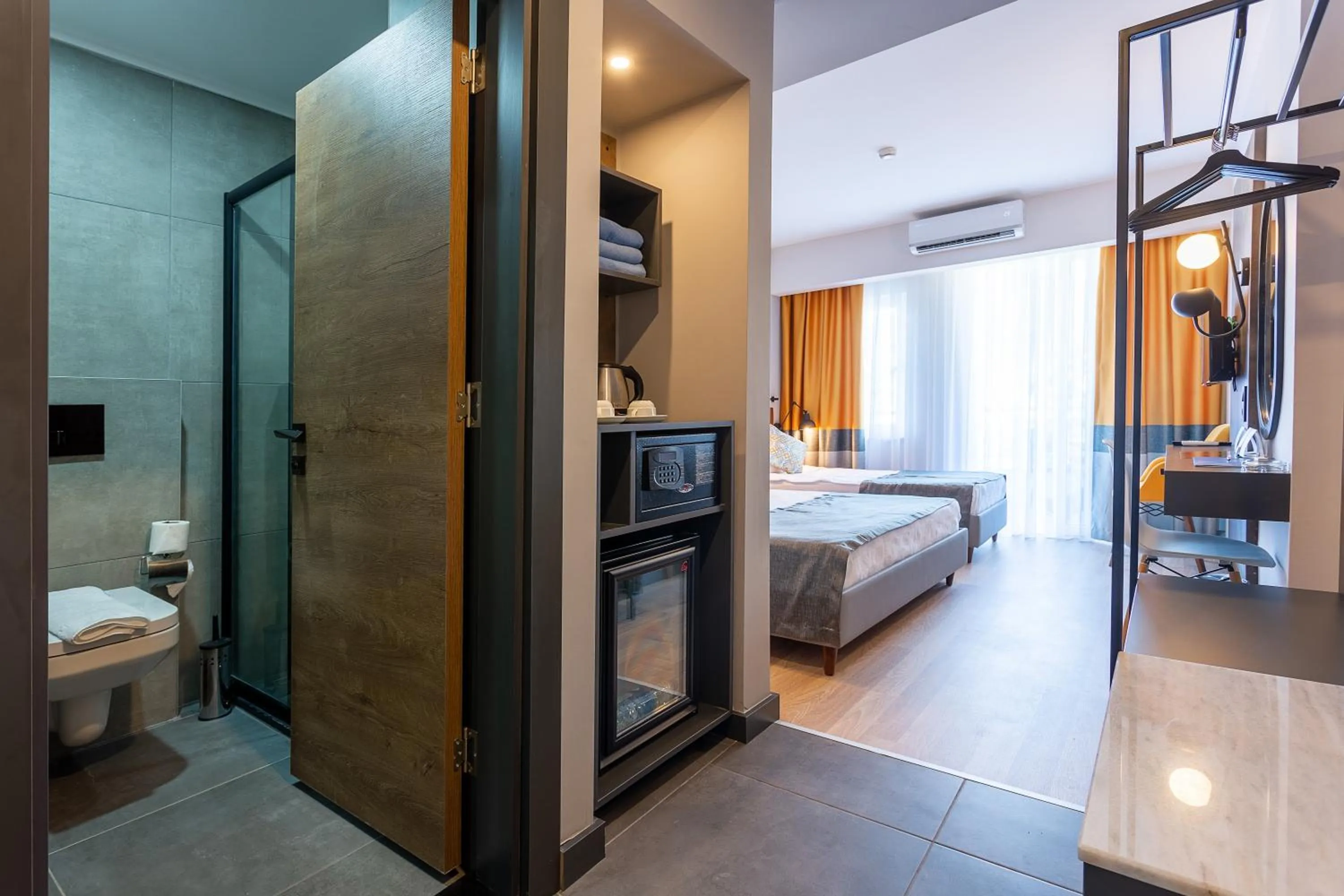 Photo of the whole room, Bed in Ramira Joy Hotel