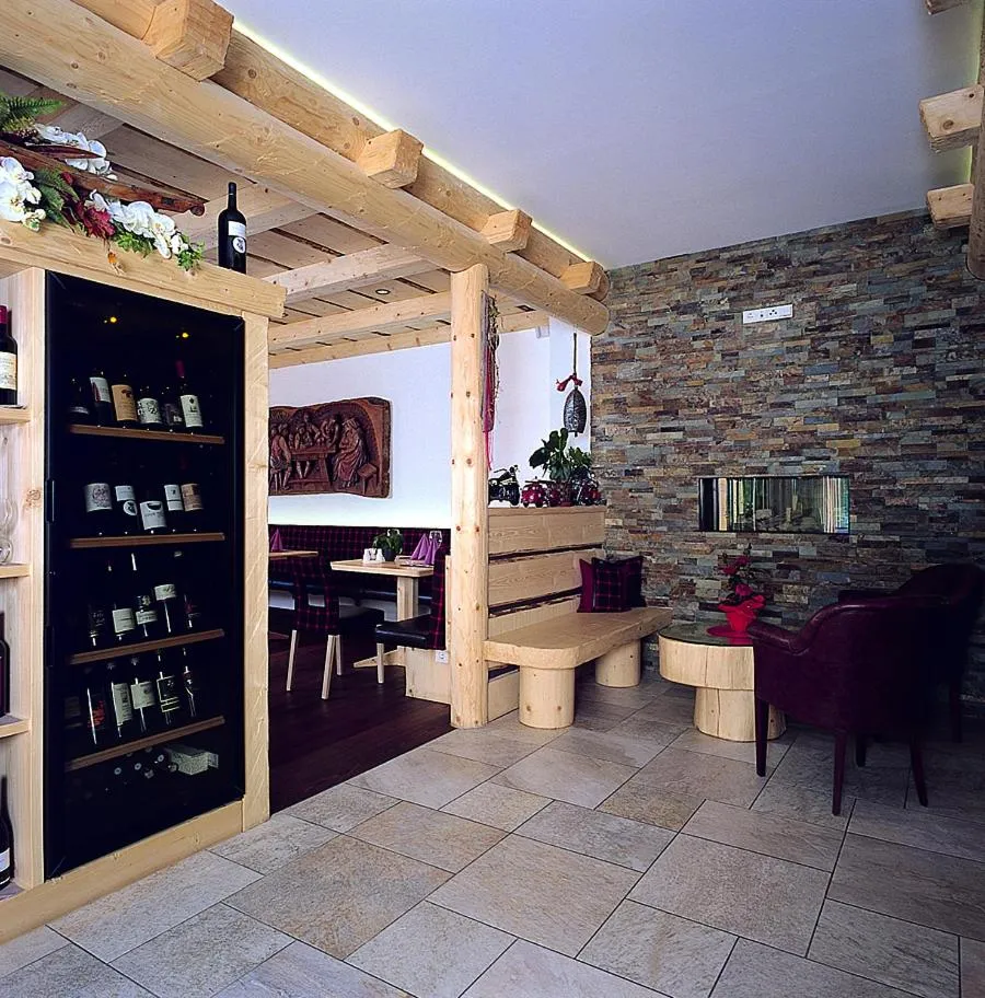 Lounge or bar in Apartments Restaurant Rusctlea