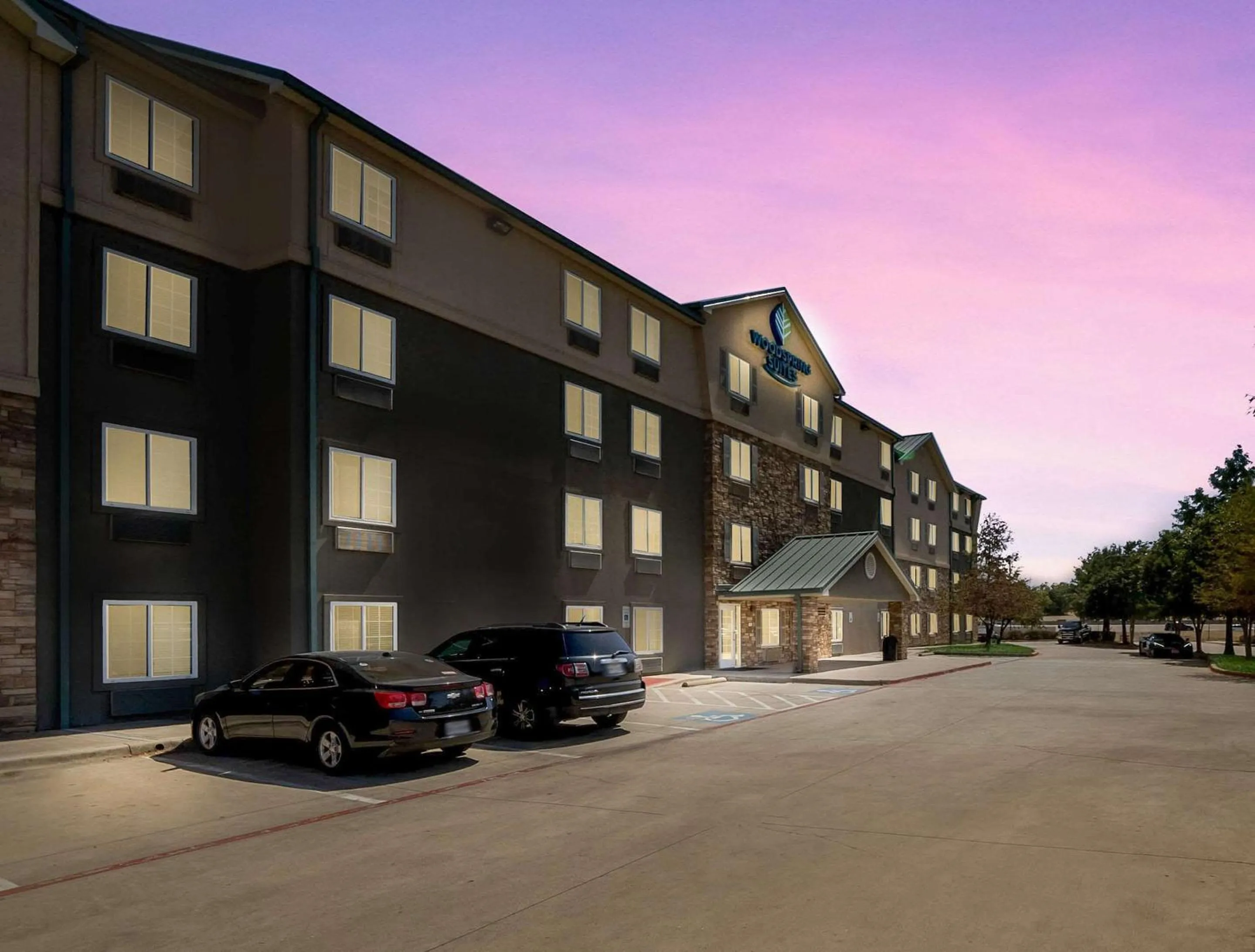 Property building in WoodSpring Suites Fort Worth Trophy Club