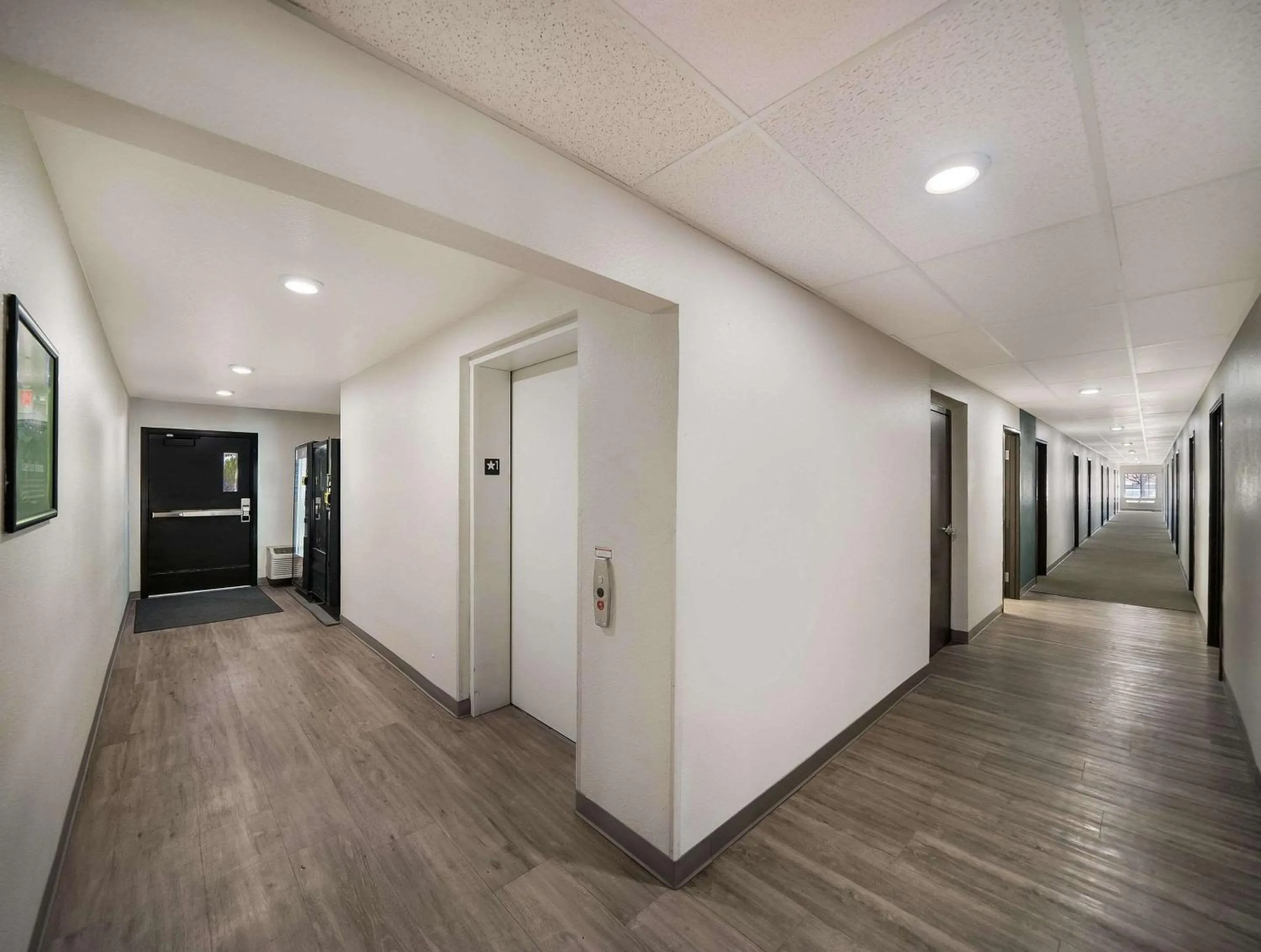 Lobby or reception in WoodSpring Suites Fort Worth Trophy Club