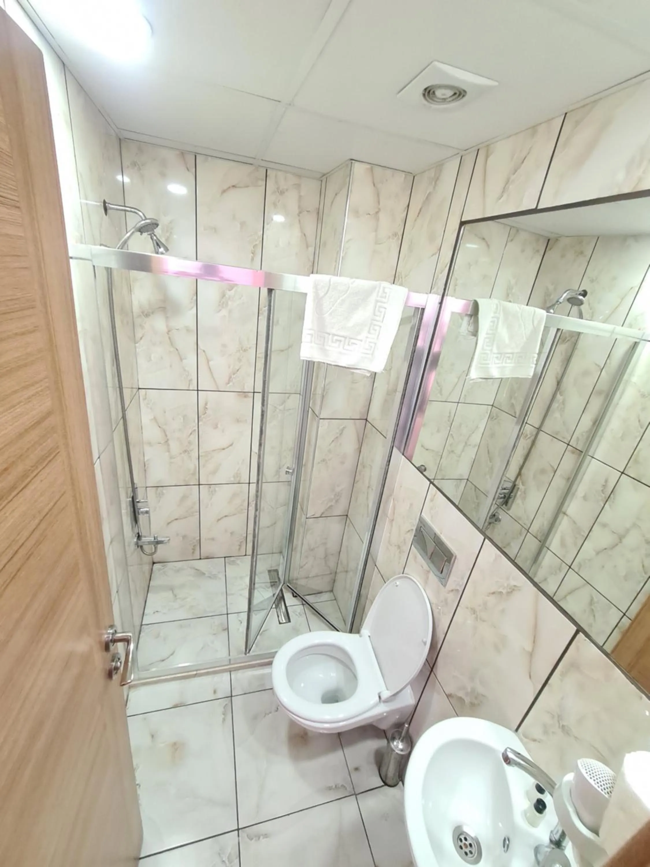 Shower, Bathroom in Old City Park Hotel