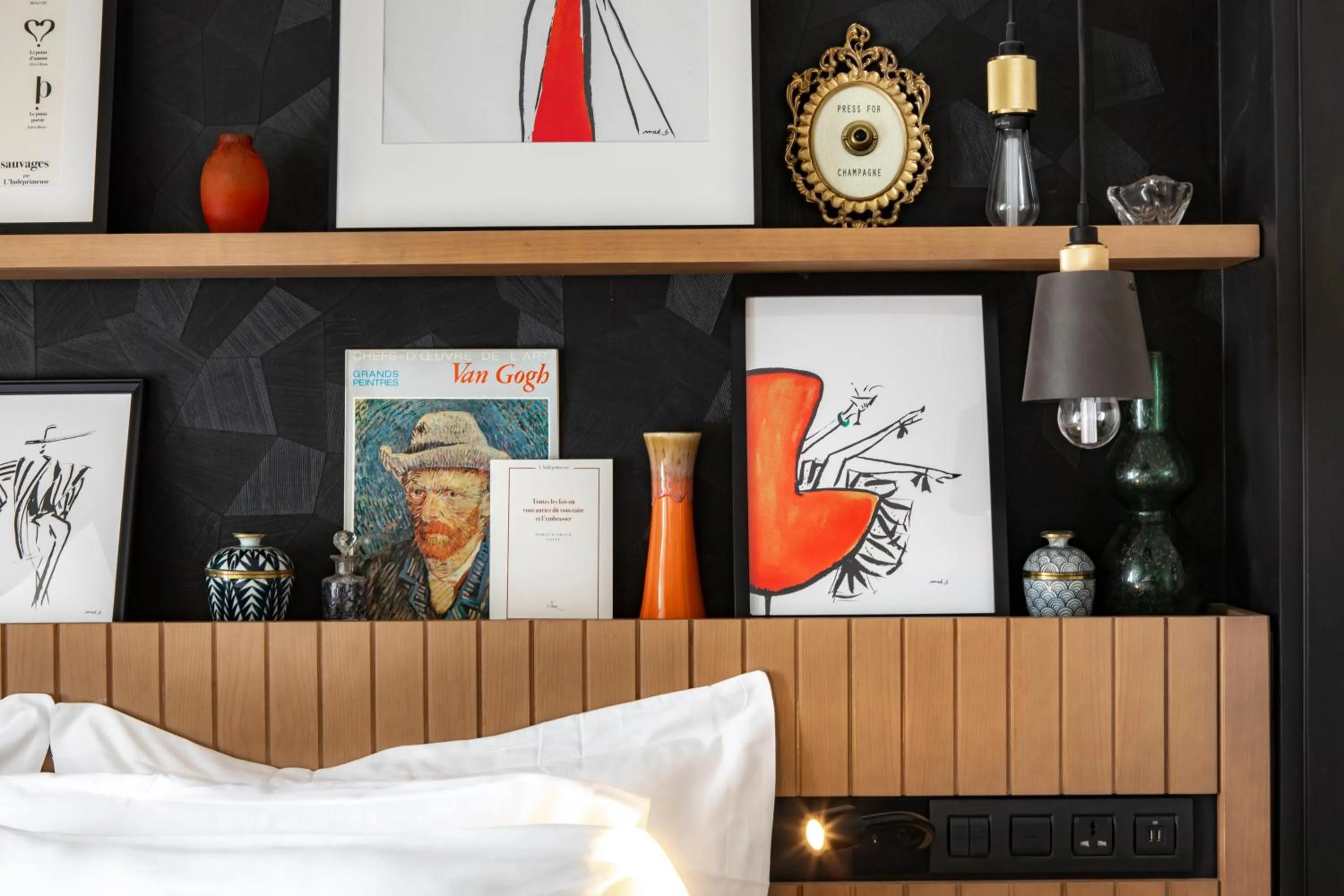 Decorative detail, Bed in Maison Mère