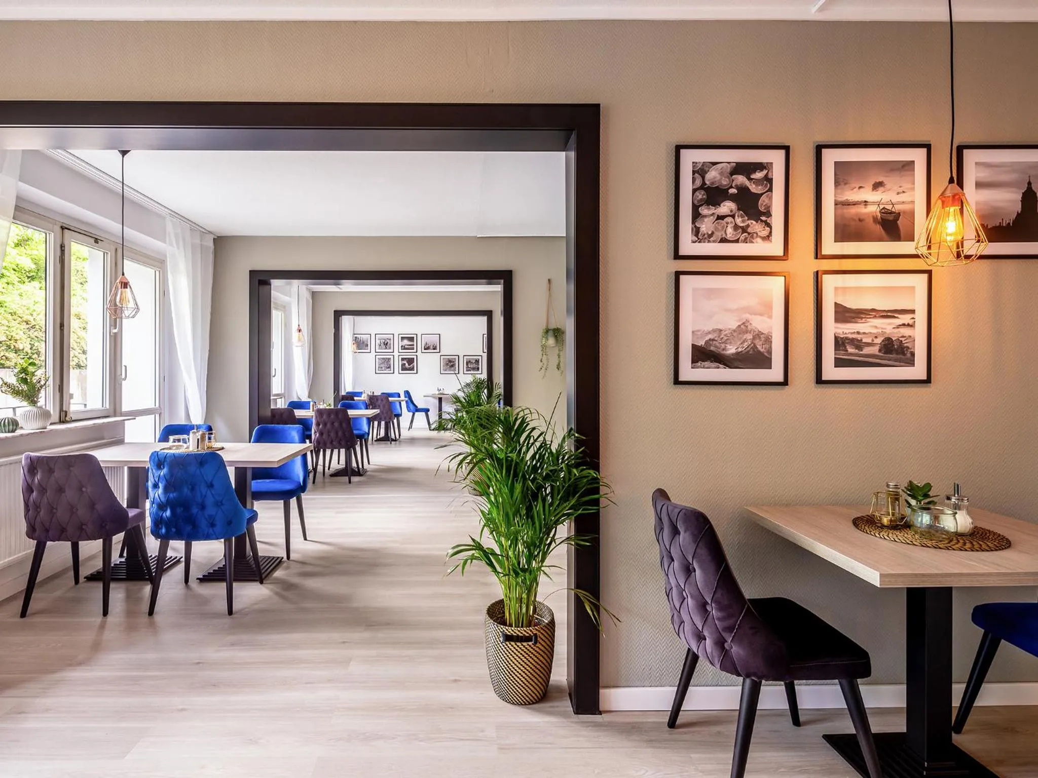 Restaurant/places to eat in DORMERO Hotel Weimar