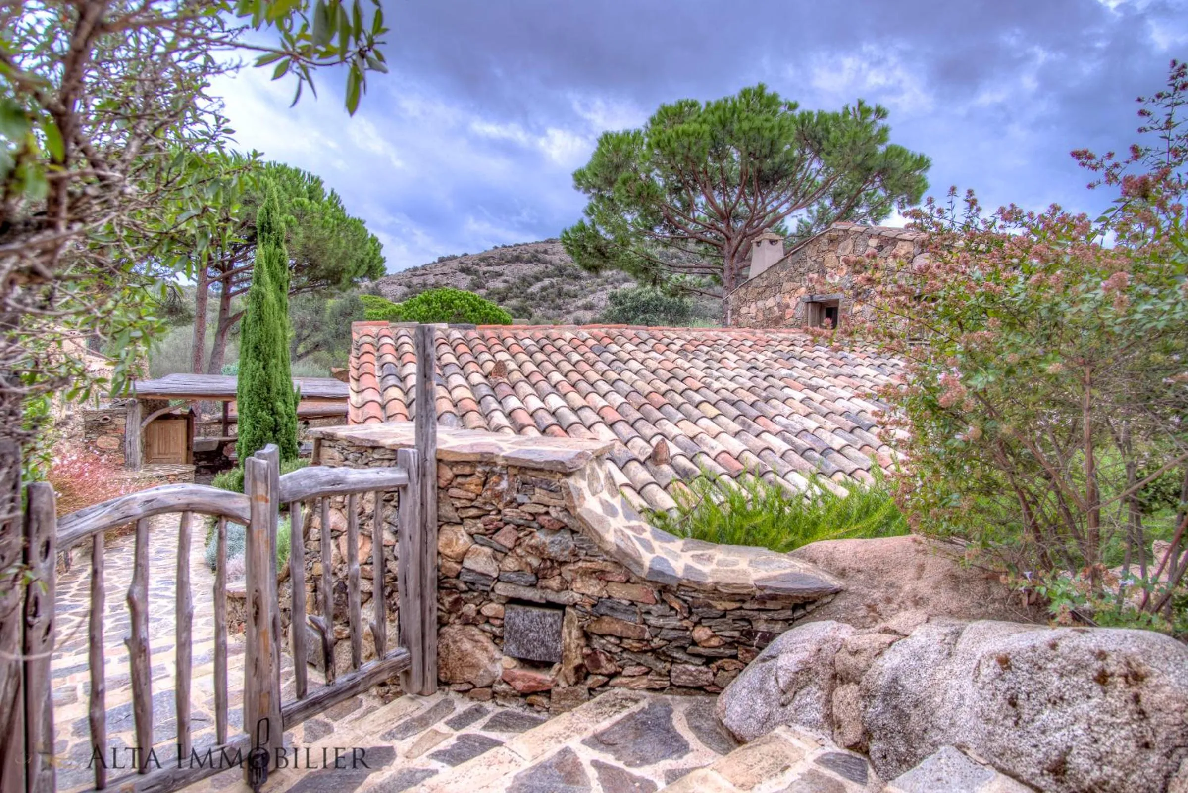 Garden in Villa Serenita Pallombaggia