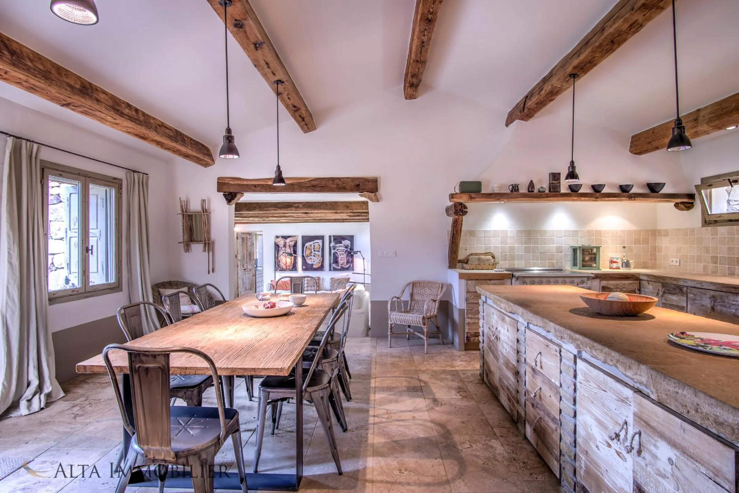 Kitchen or kitchenette in Villa Serenita Pallombaggia